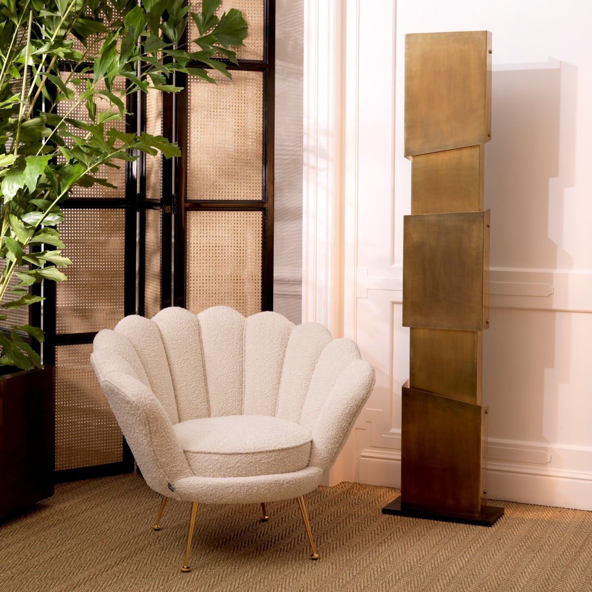 FLOOR LAMP