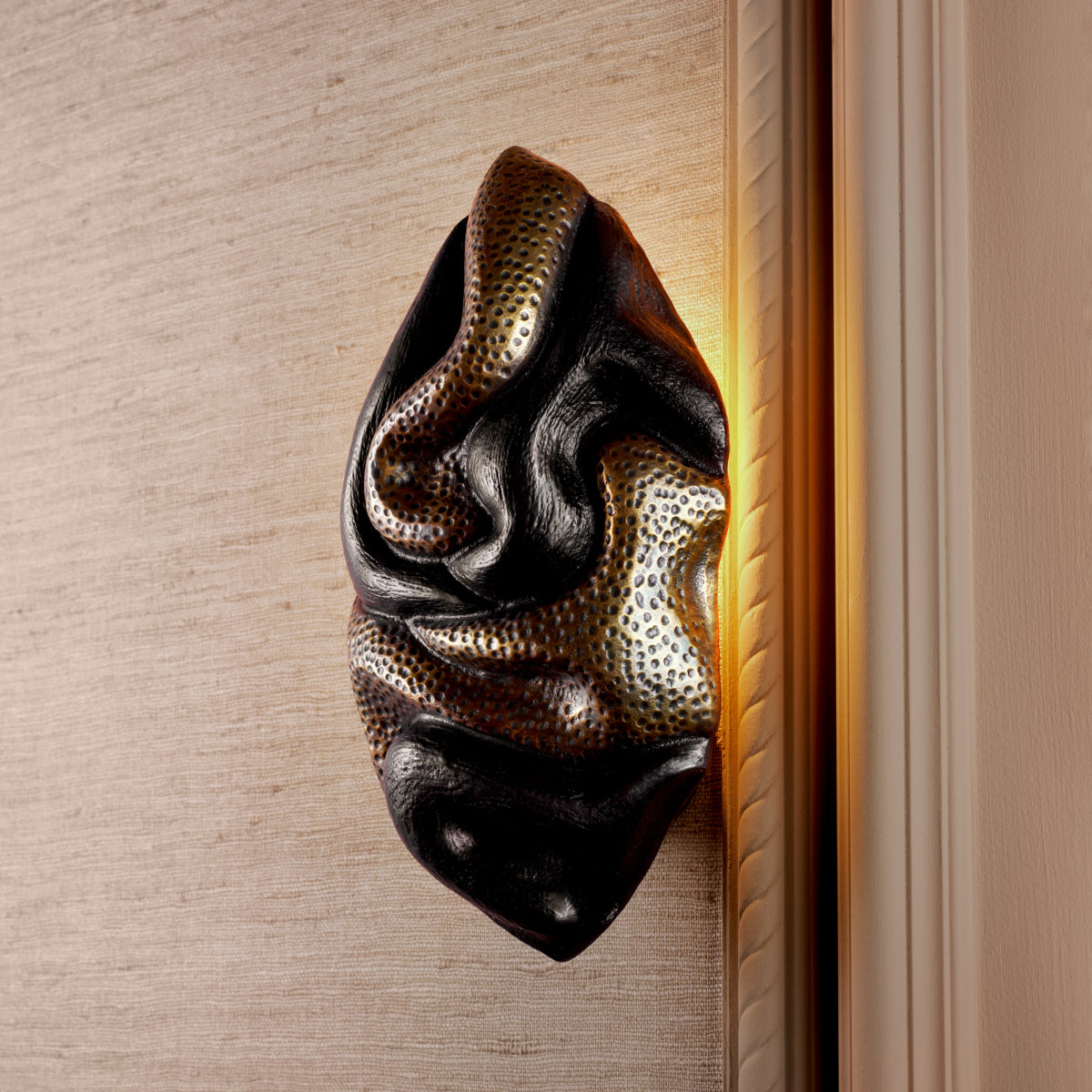 WALL LAMP
