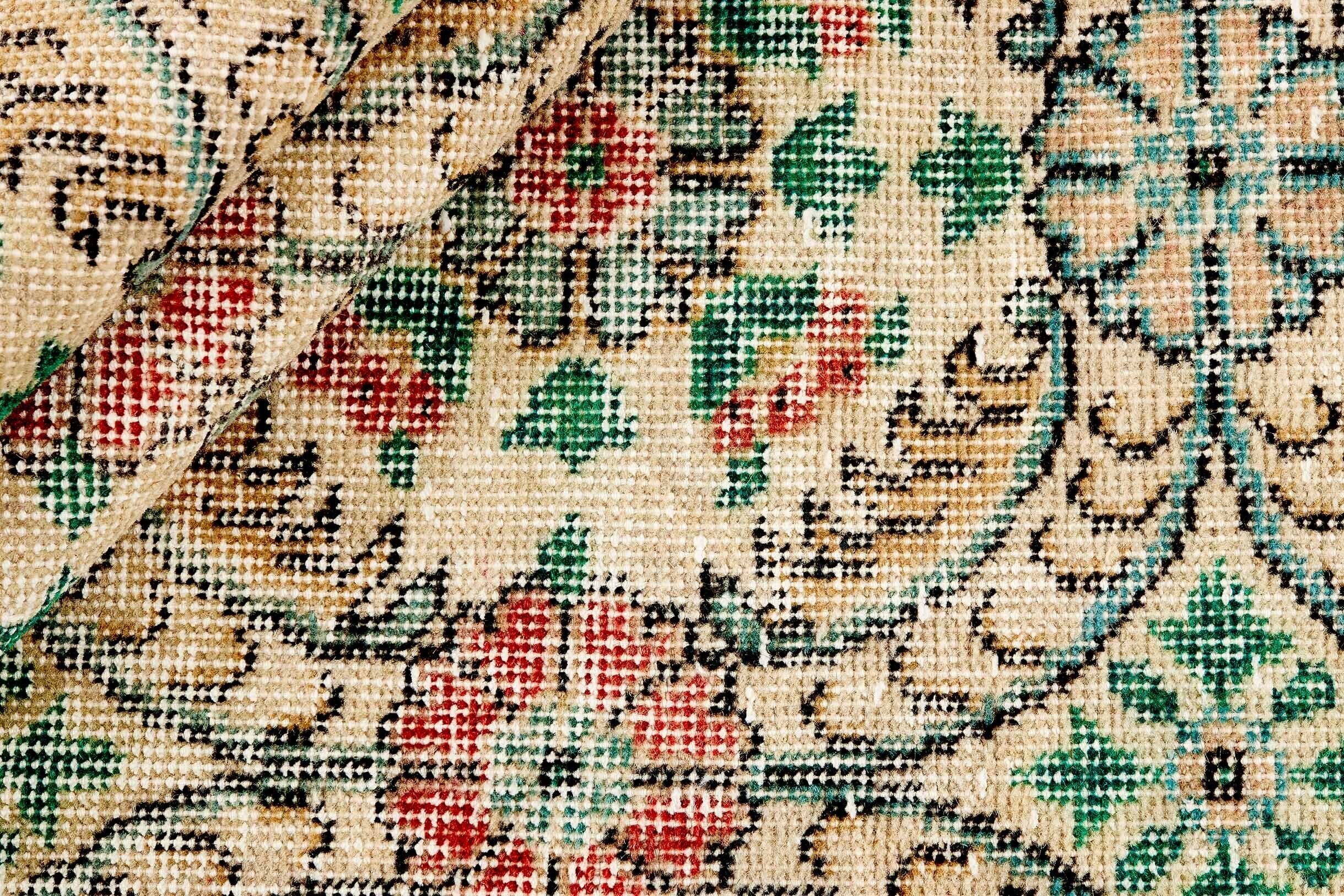 RUGS
