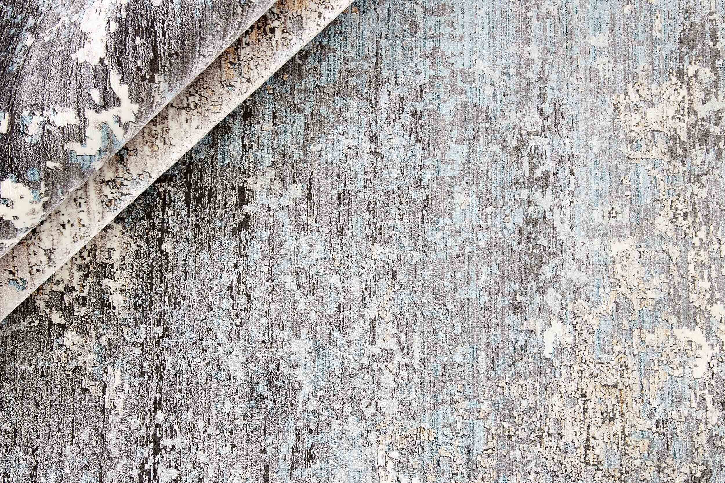 RUGS