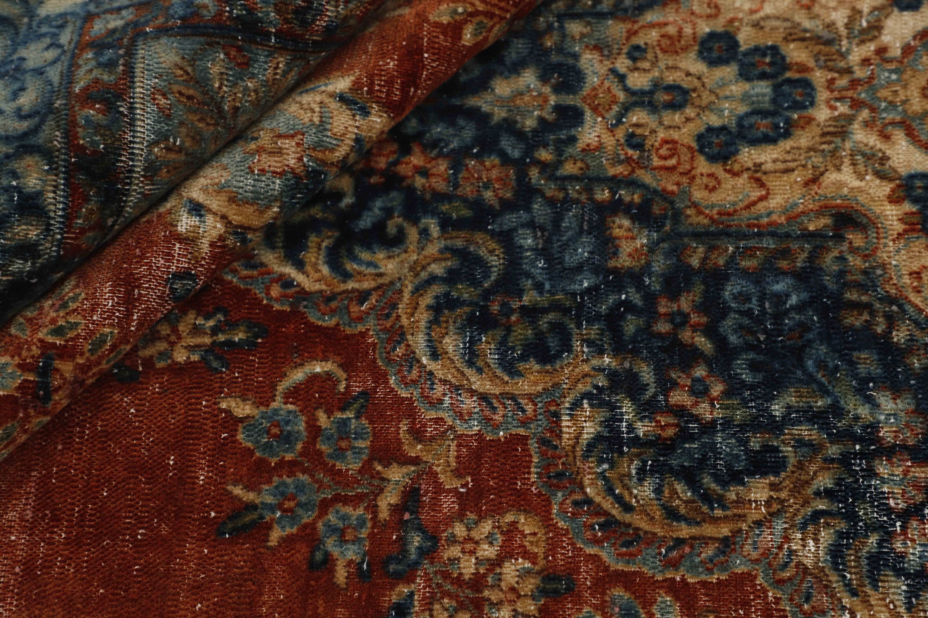 RUGS