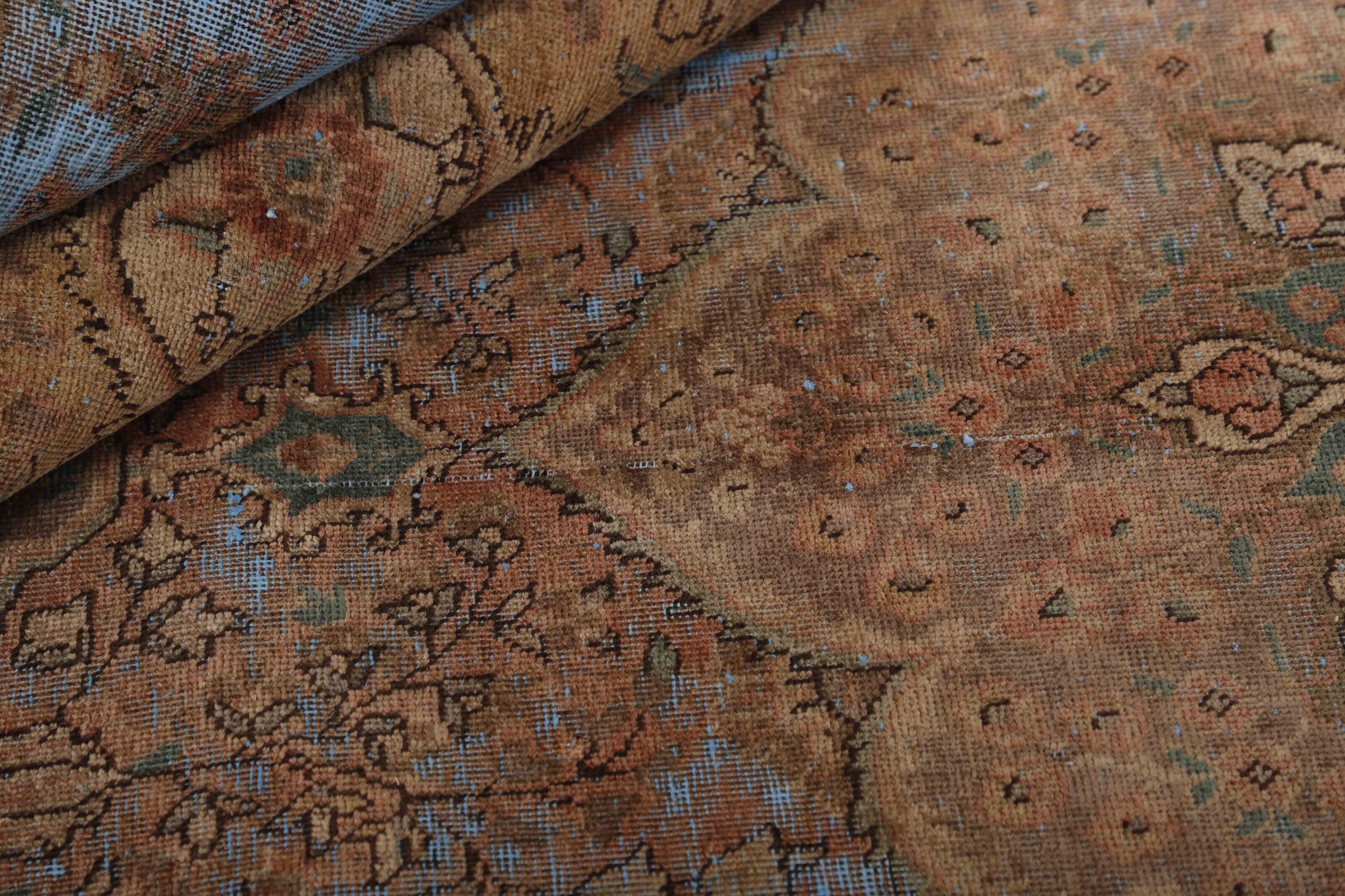 RUGS