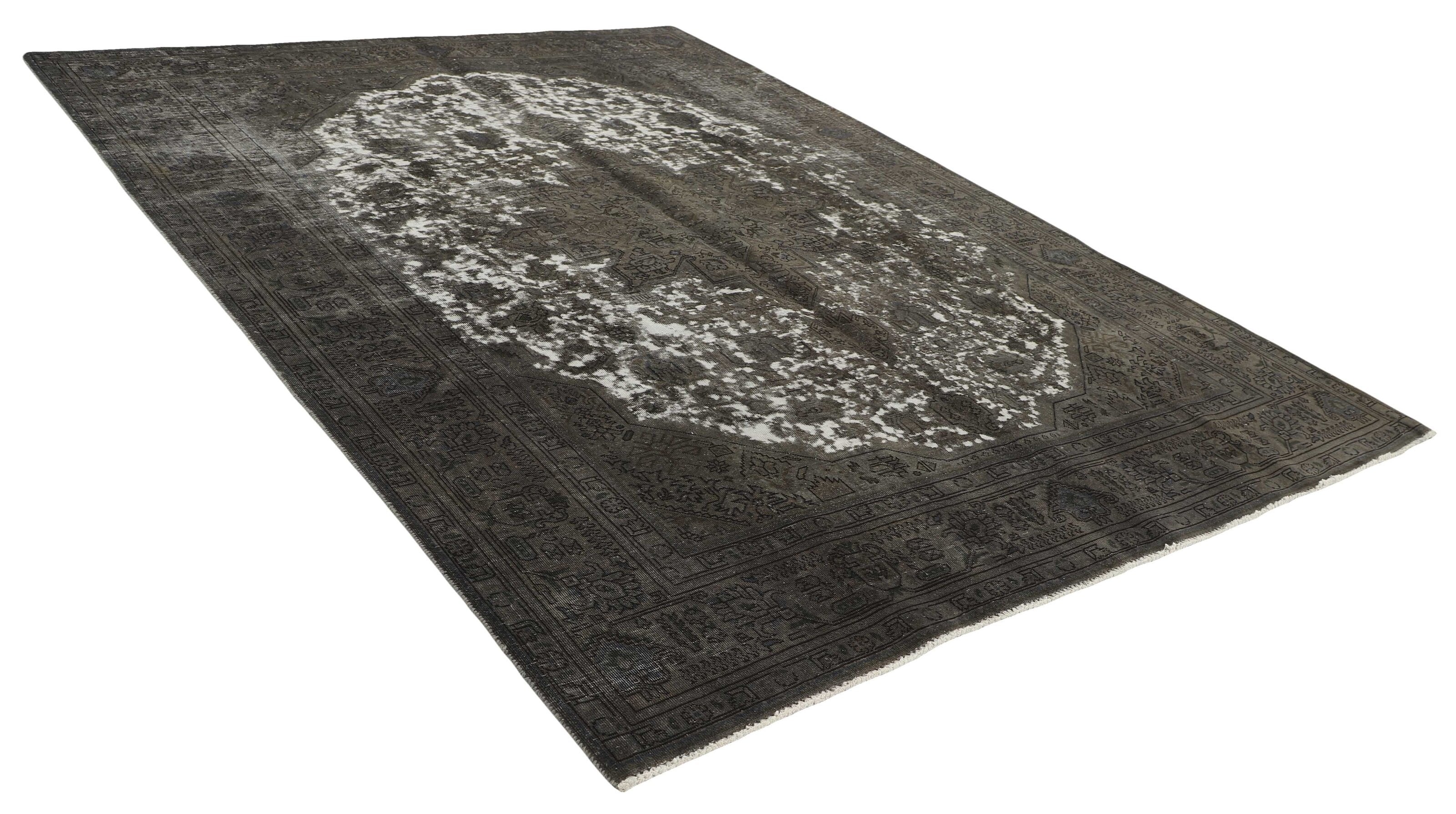 RUGS