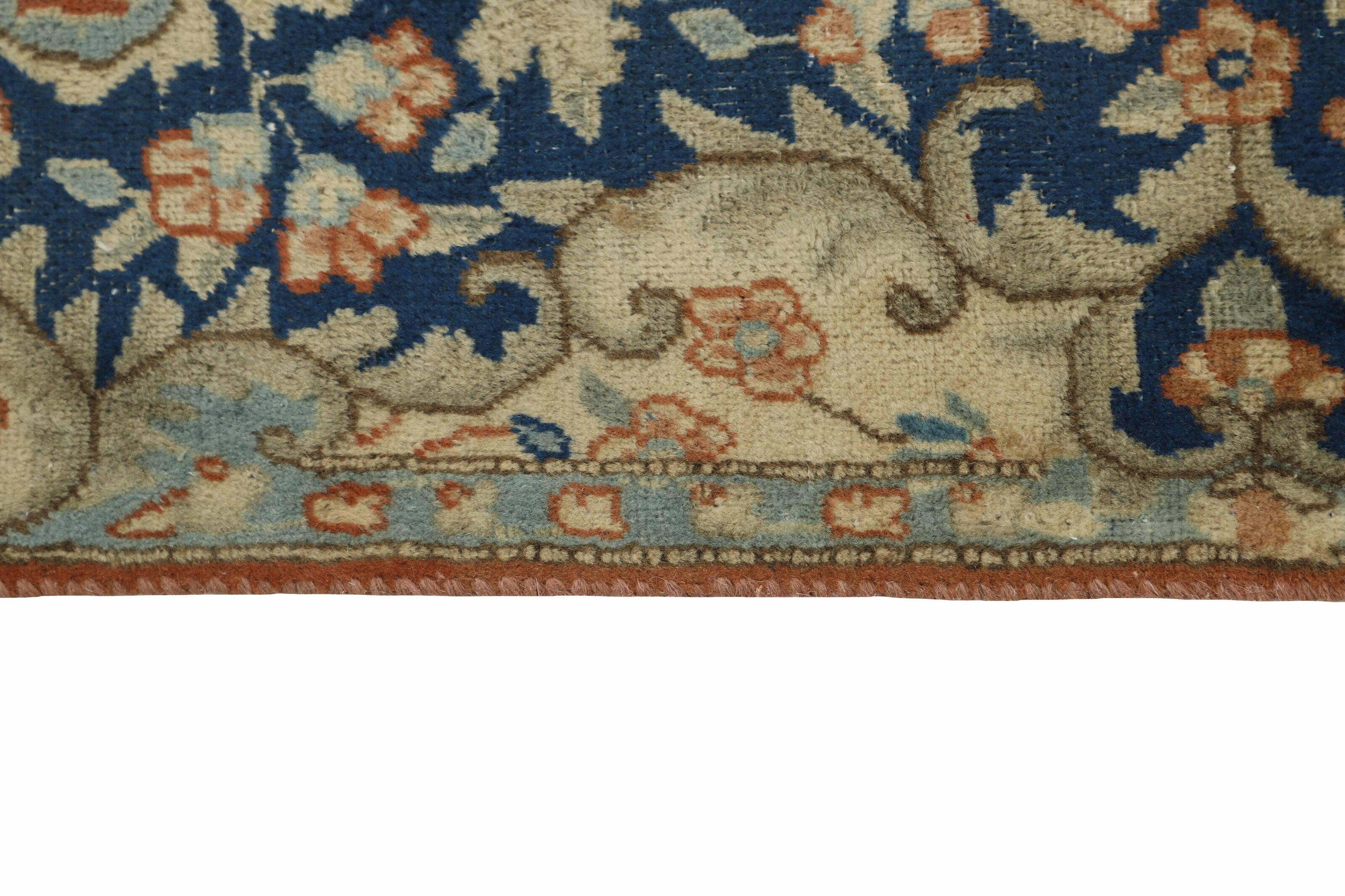 RUGS