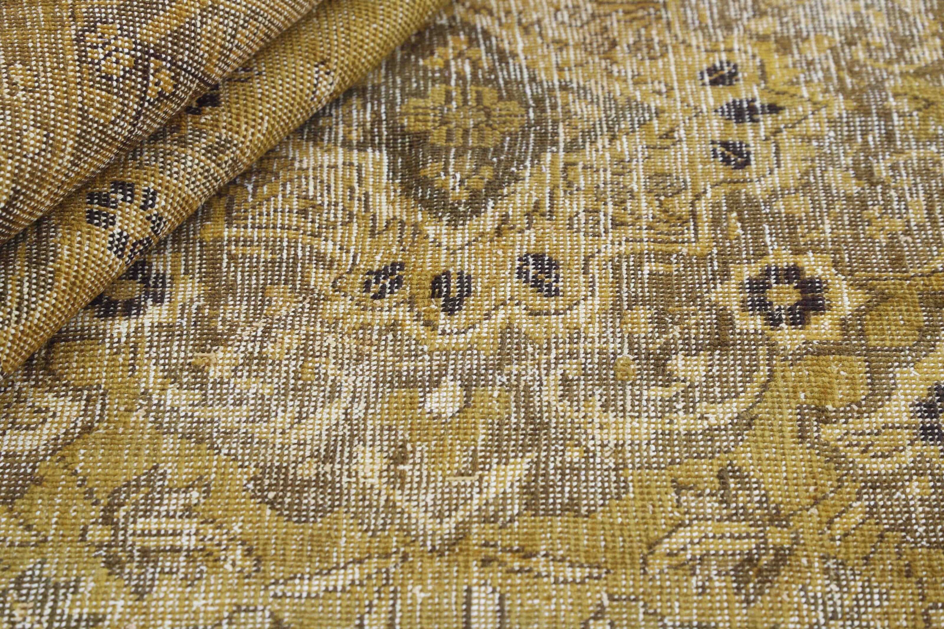 RUGS