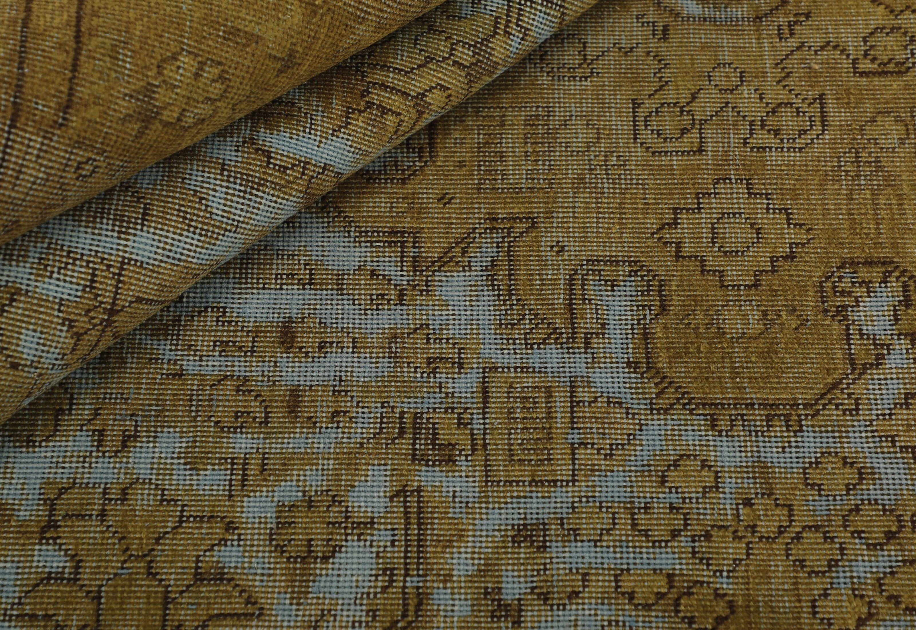 RUGS