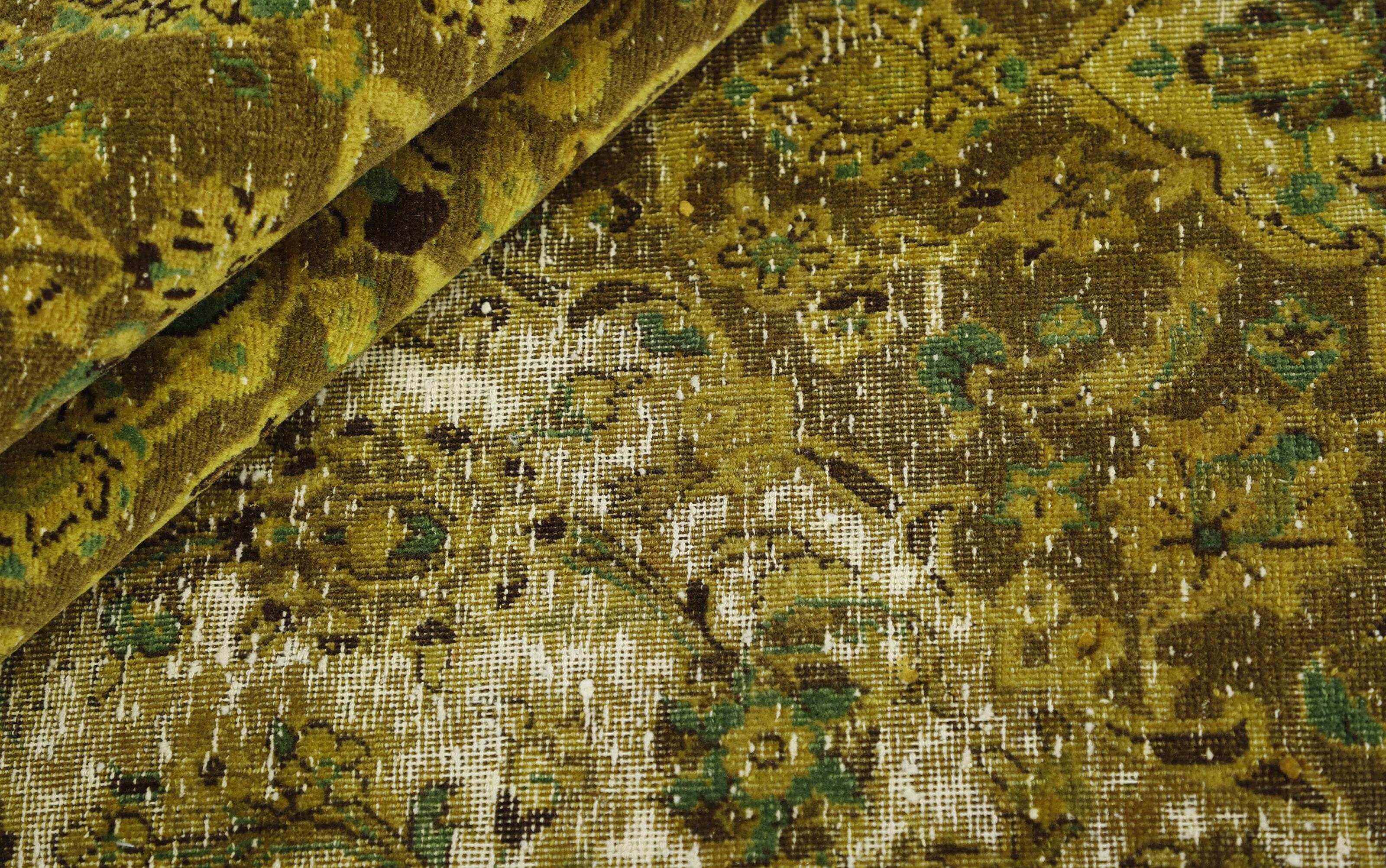 RUGS