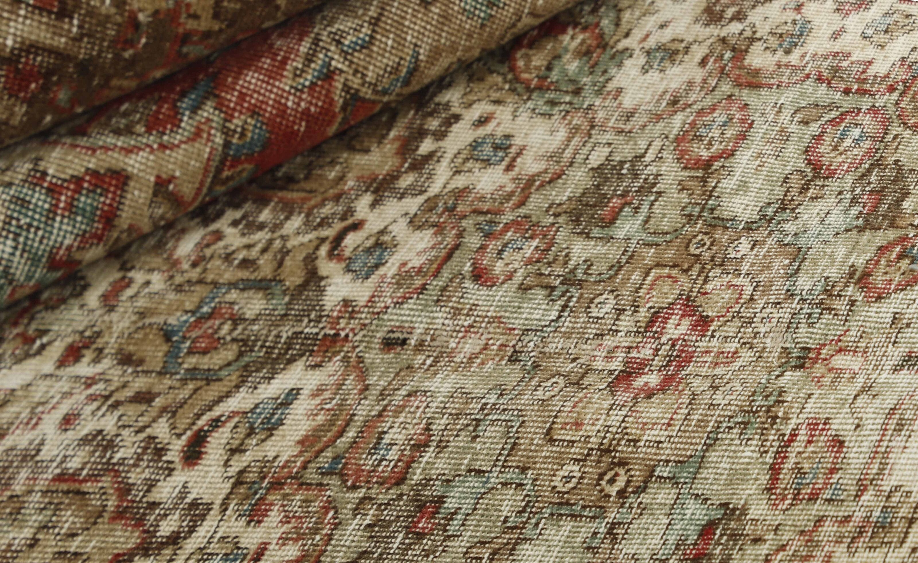 RUGS