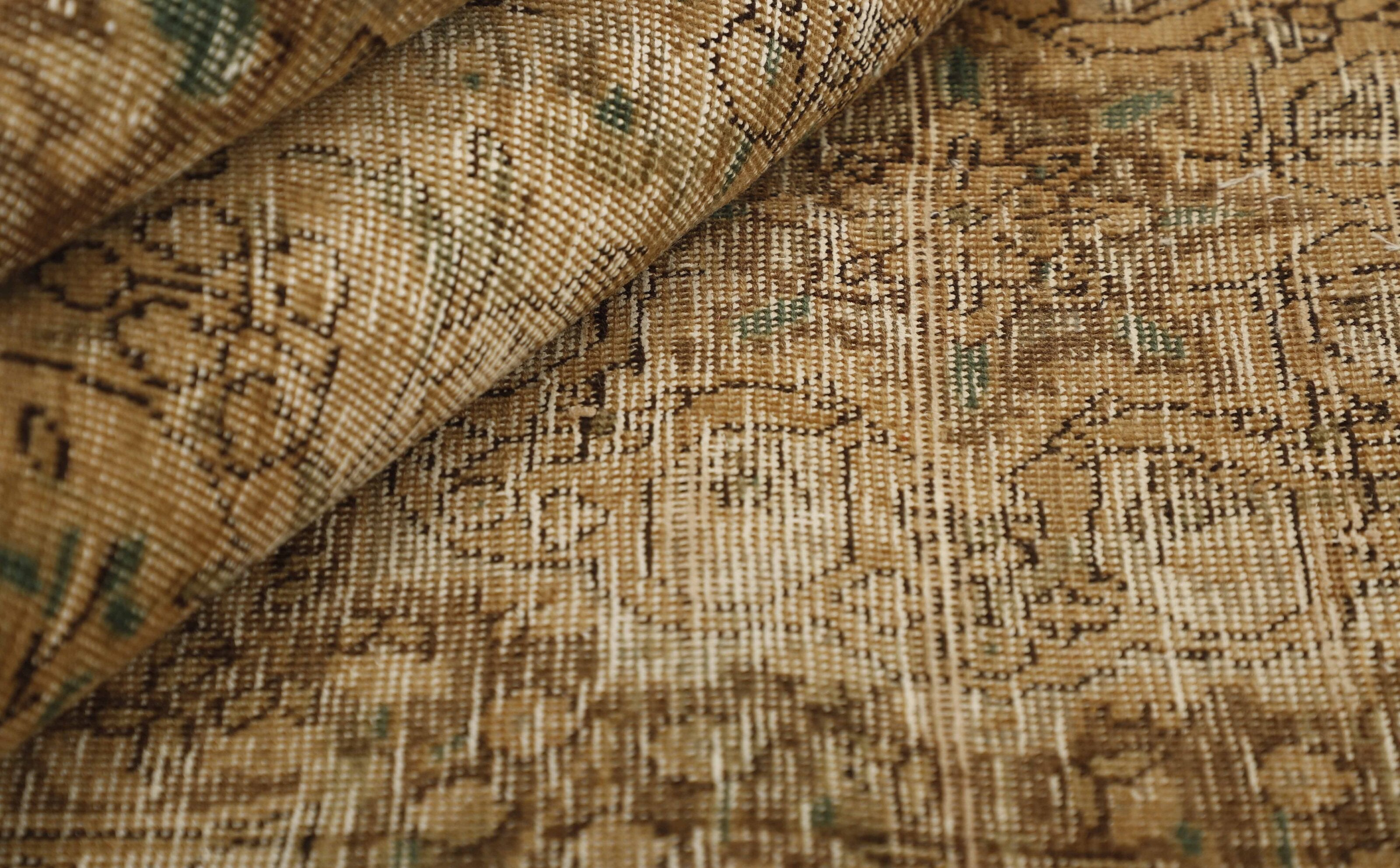 RUGS