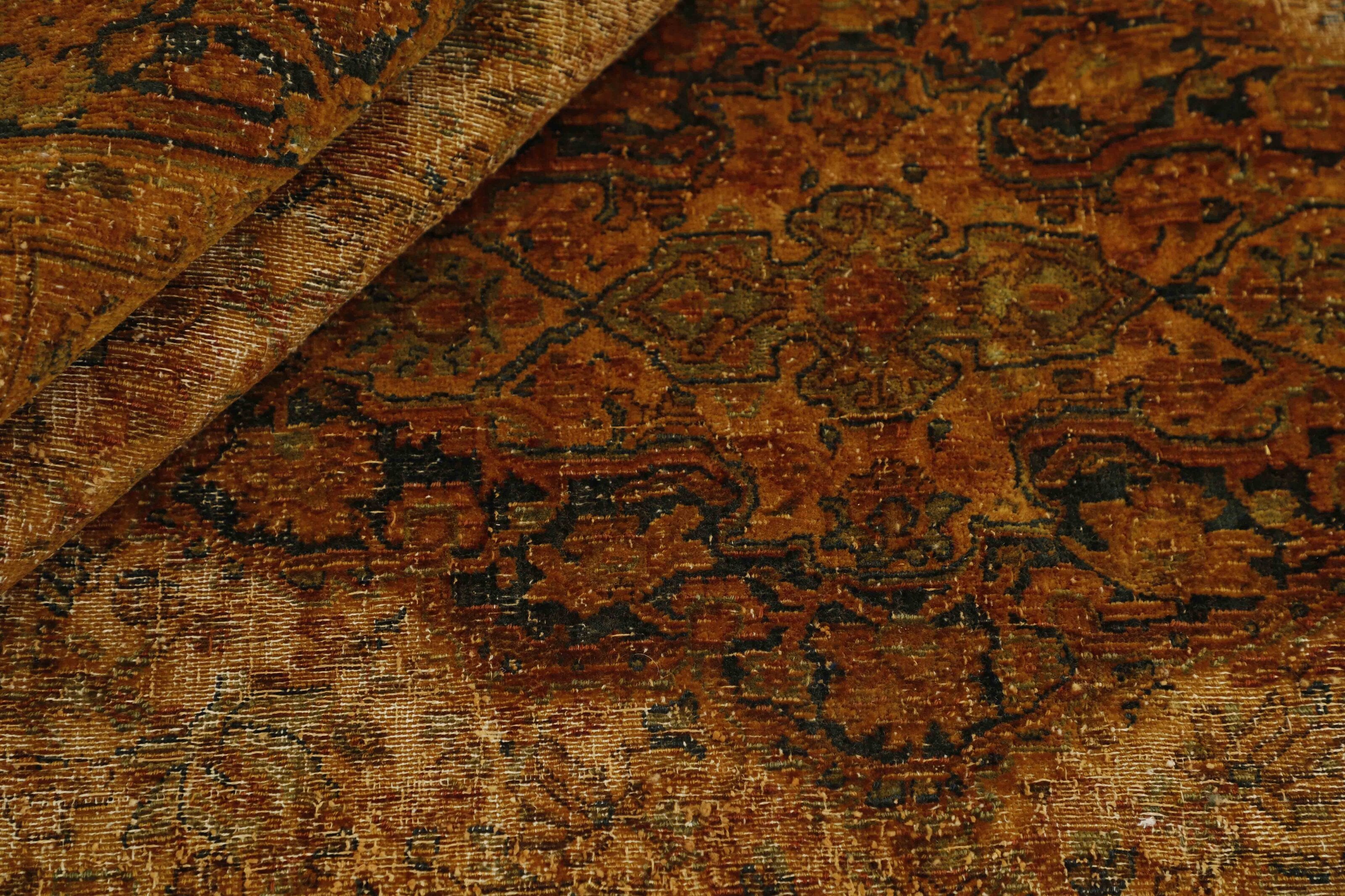 RUGS