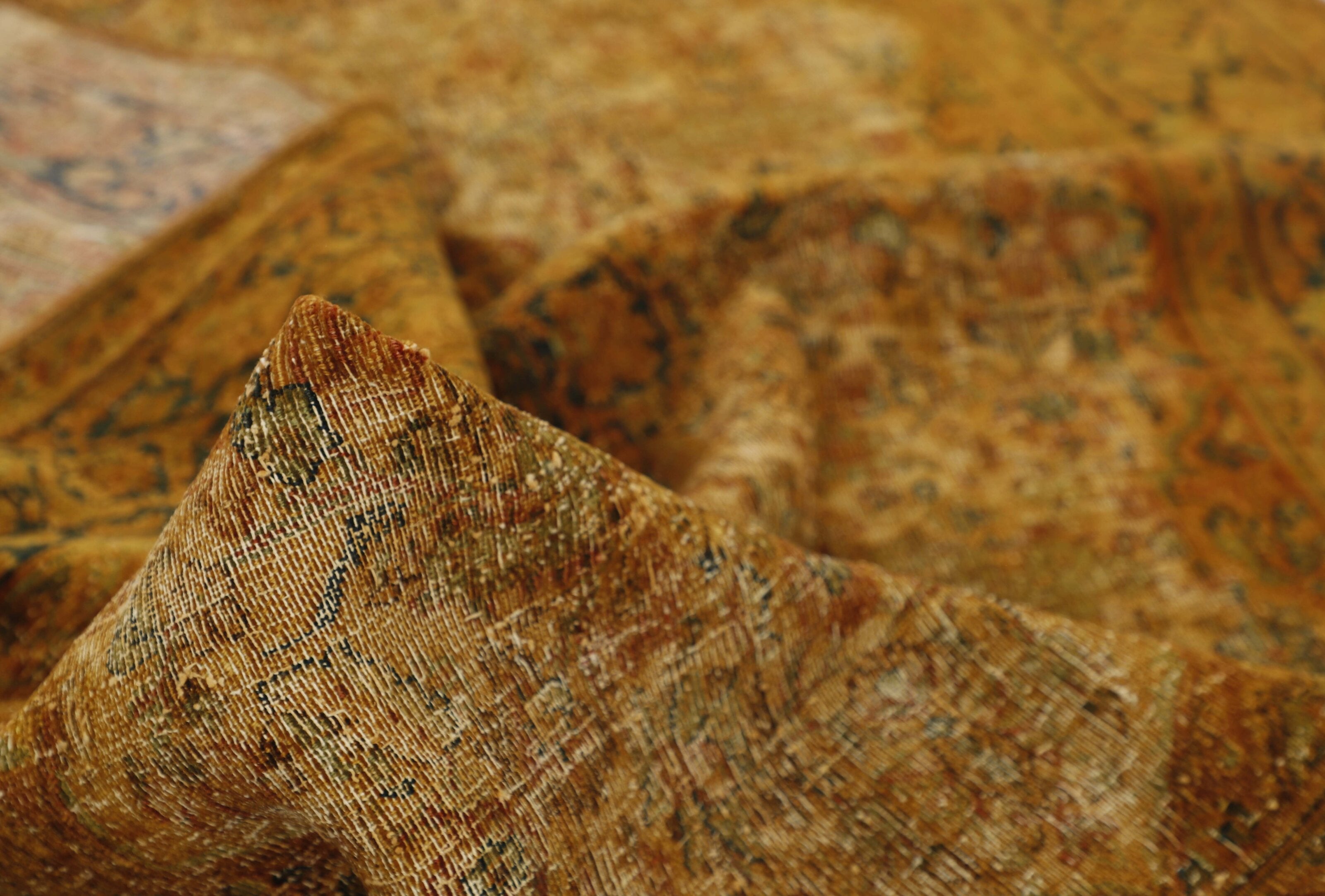 RUGS