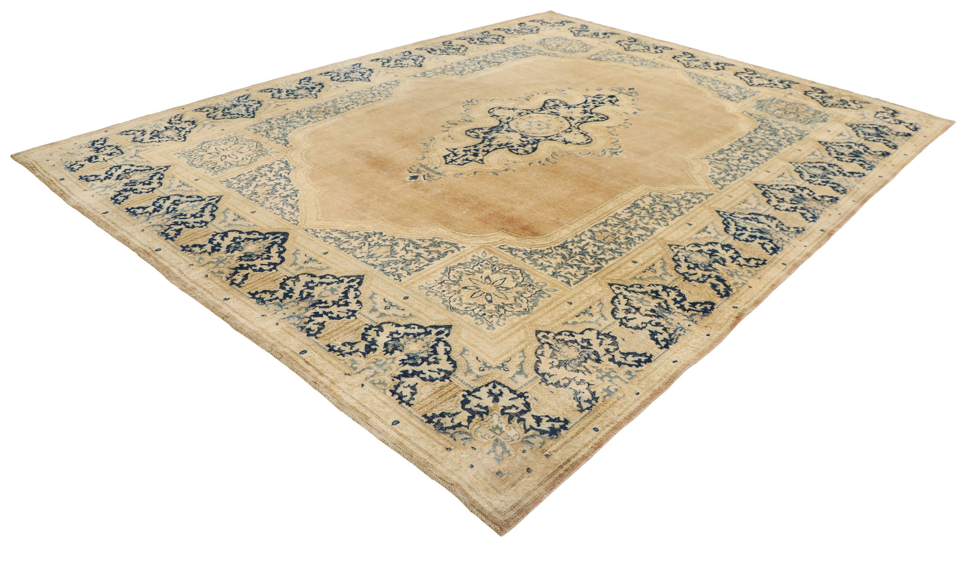 RUGS