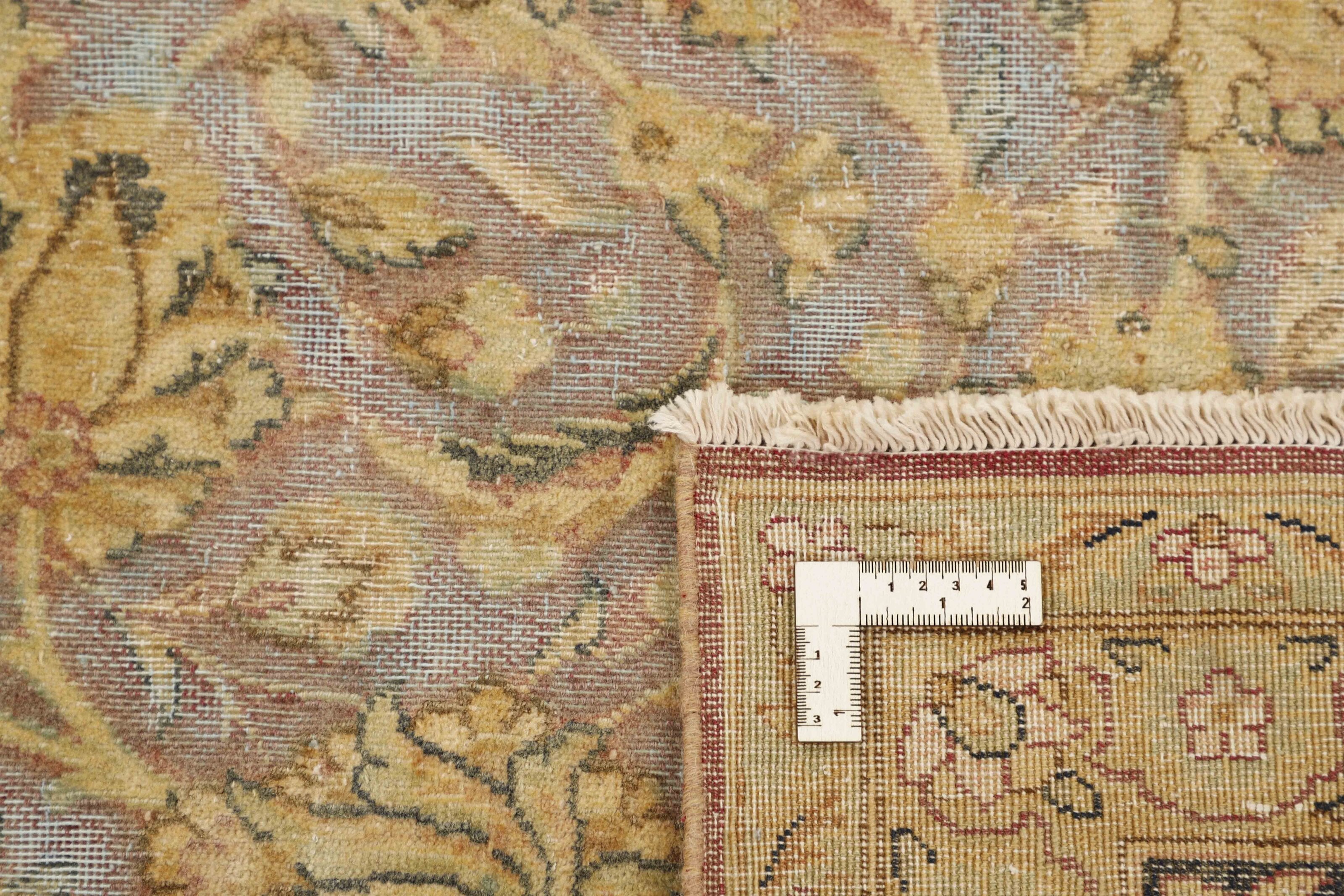 RUGS