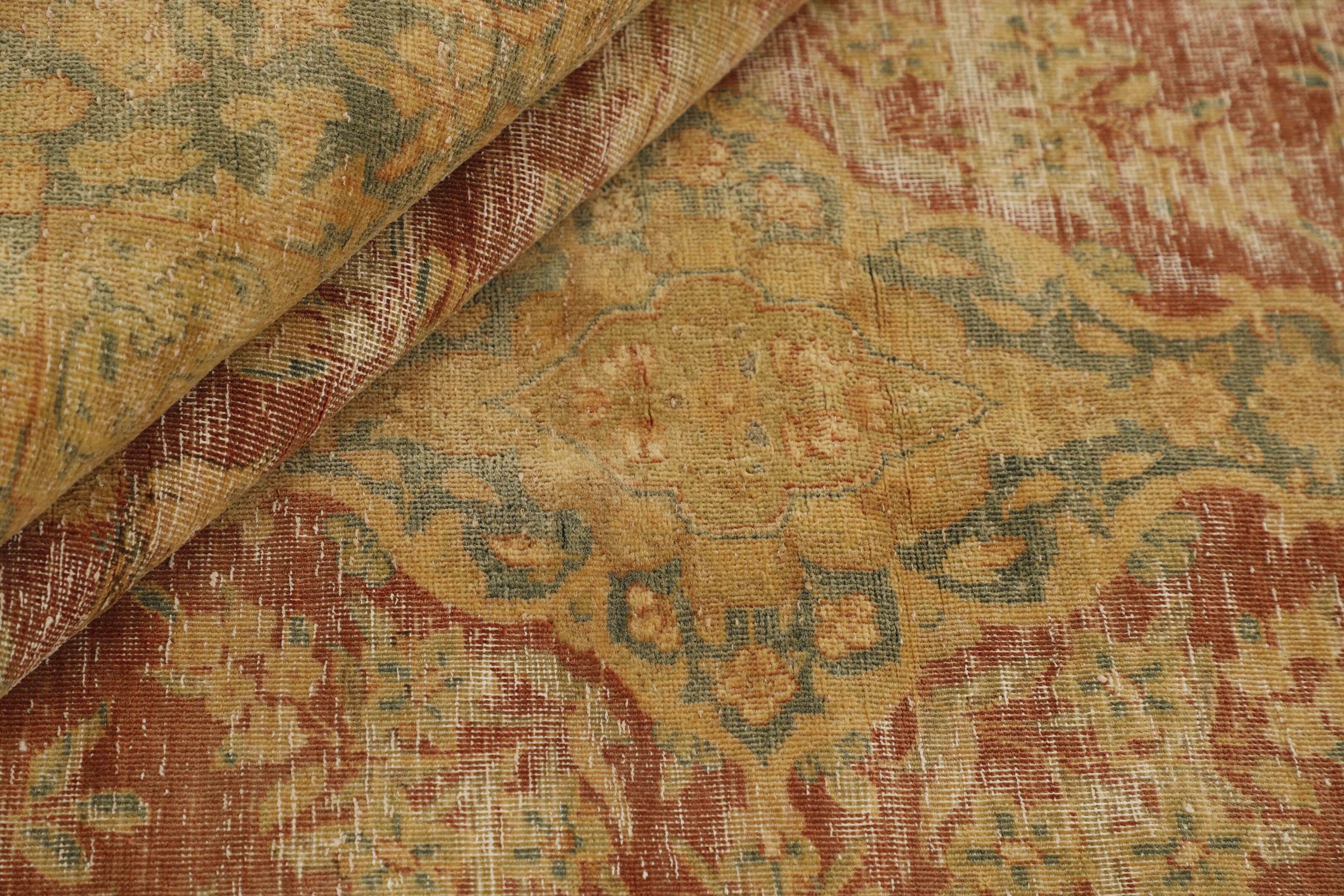 RUGS