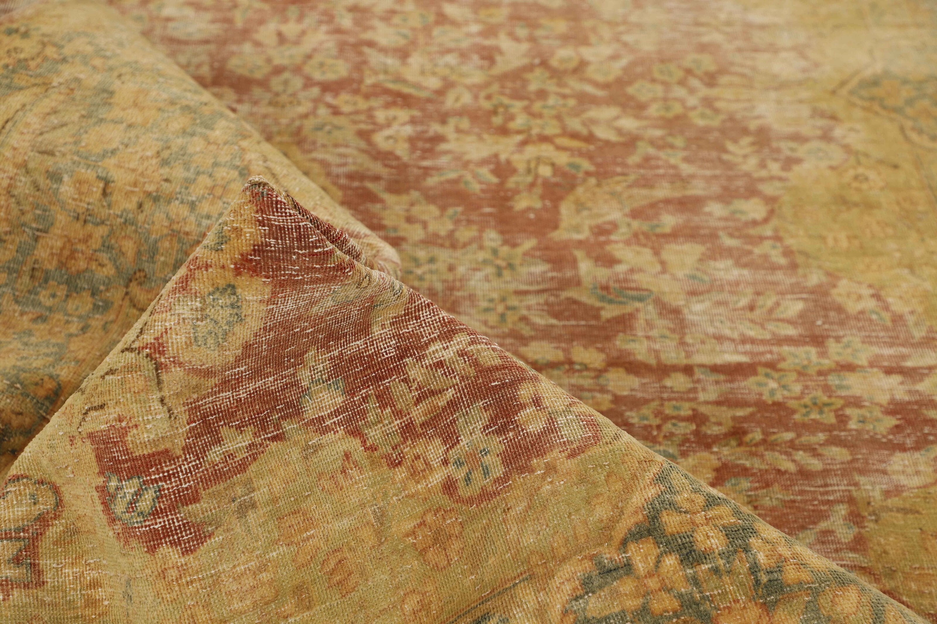 RUGS