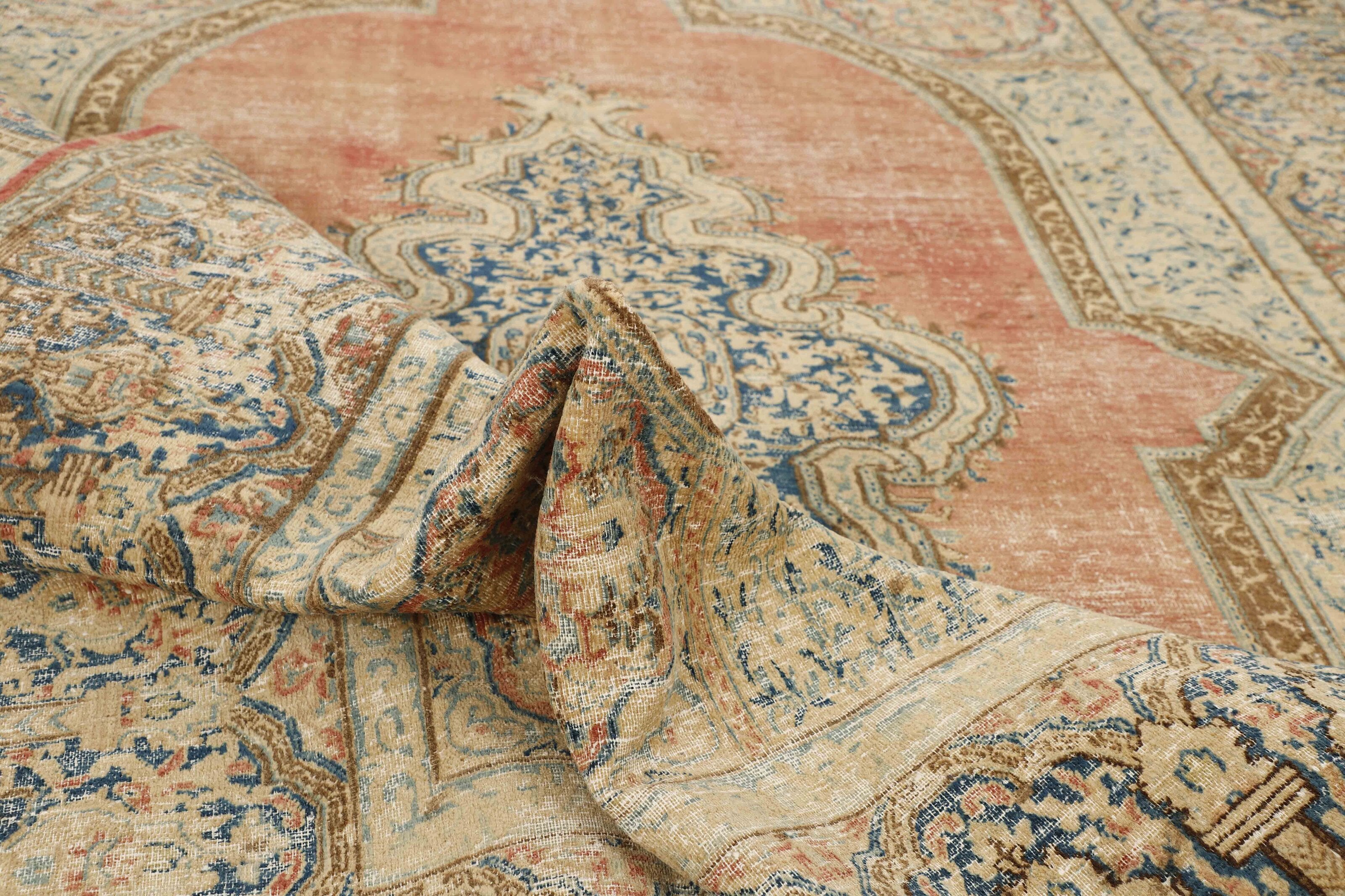 RUGS