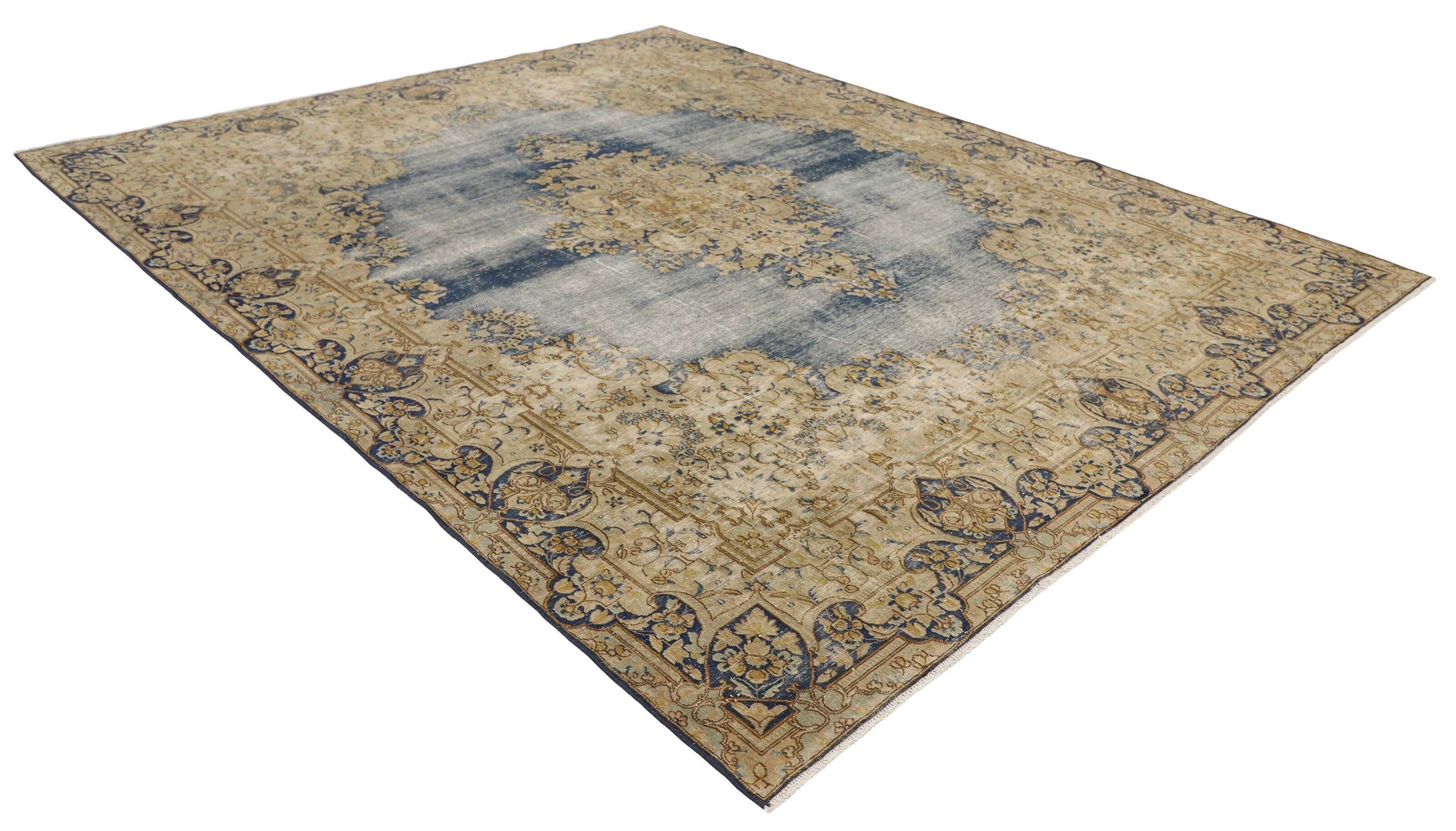 RUGS
