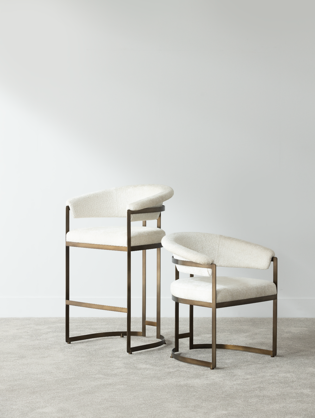 Chairs & Barstools