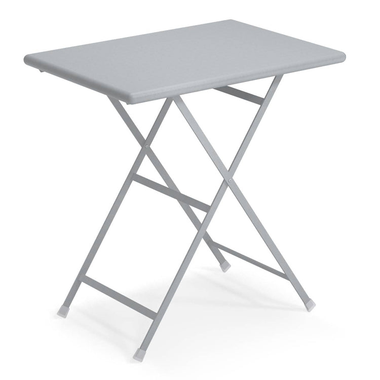 OUTDOOR TABLES