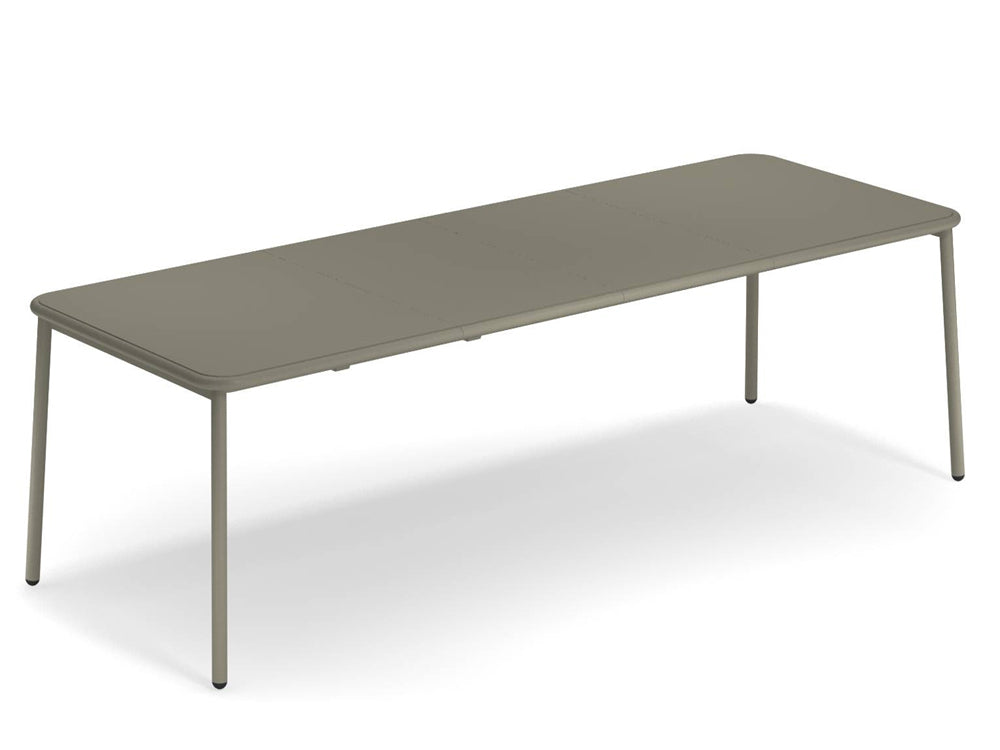 OUTDOOR TABLES