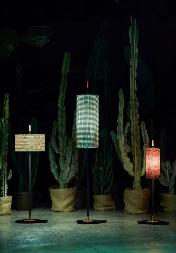 FLOOR LAMP