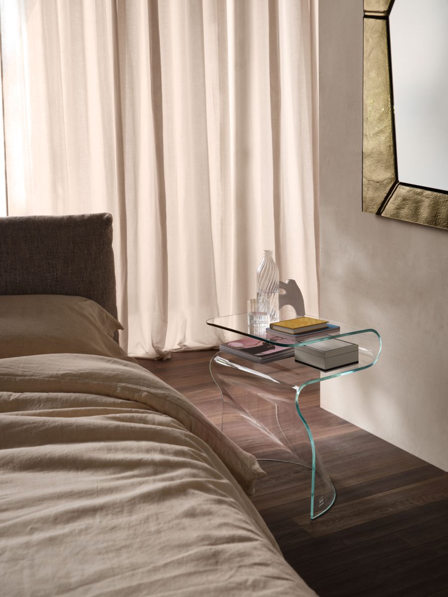 COFFEE AND SIDE TABLES