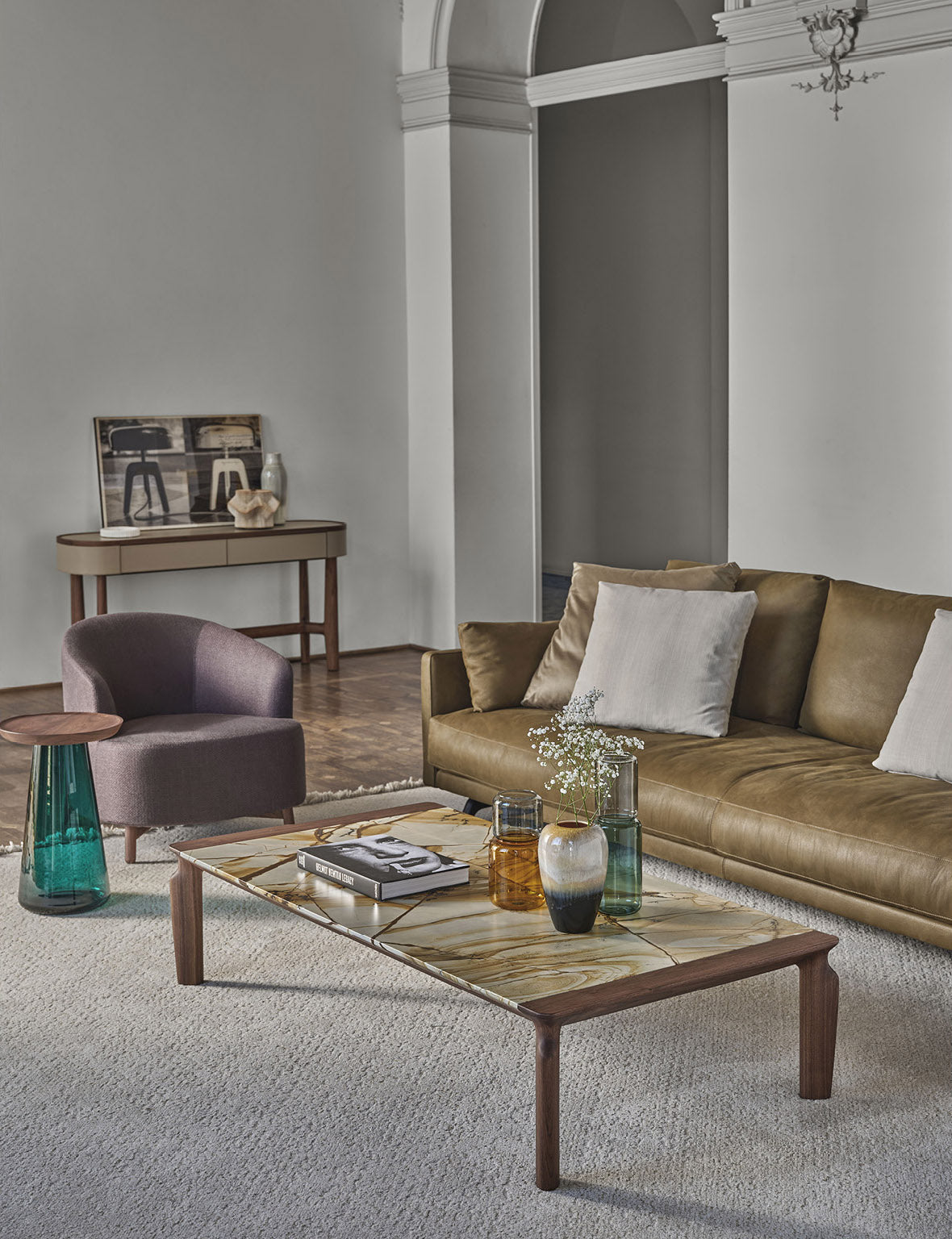 SIDE & COFFEE TABLES