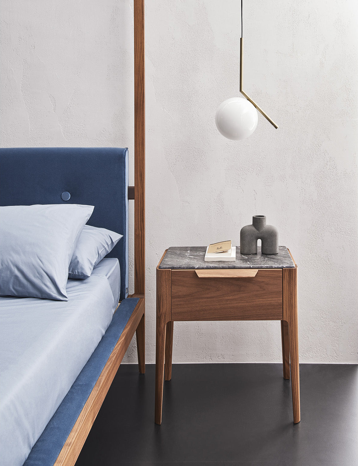 NIGHT TABLES
