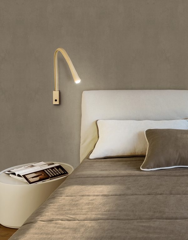 WALL LAMP