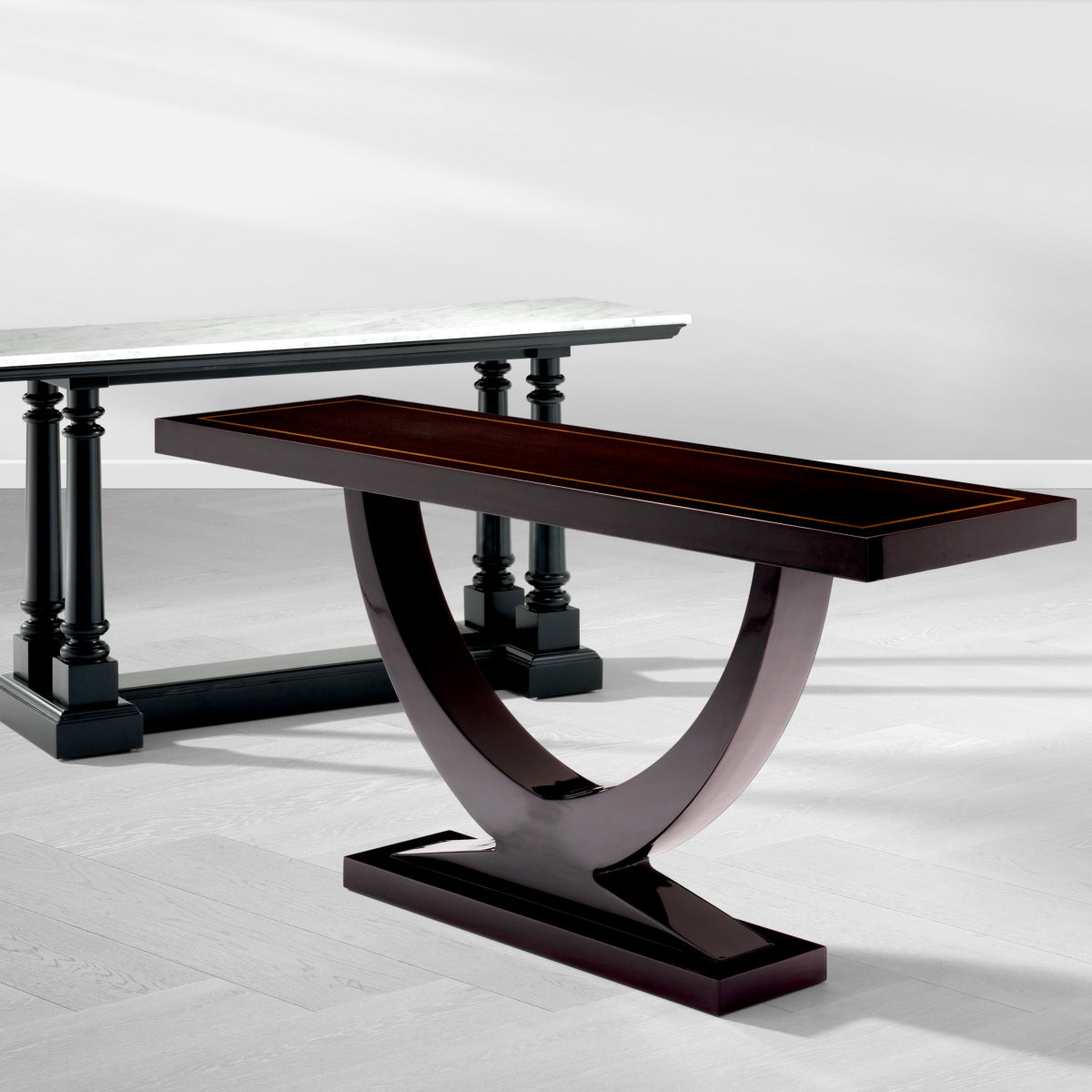 CONSOLE TABLE