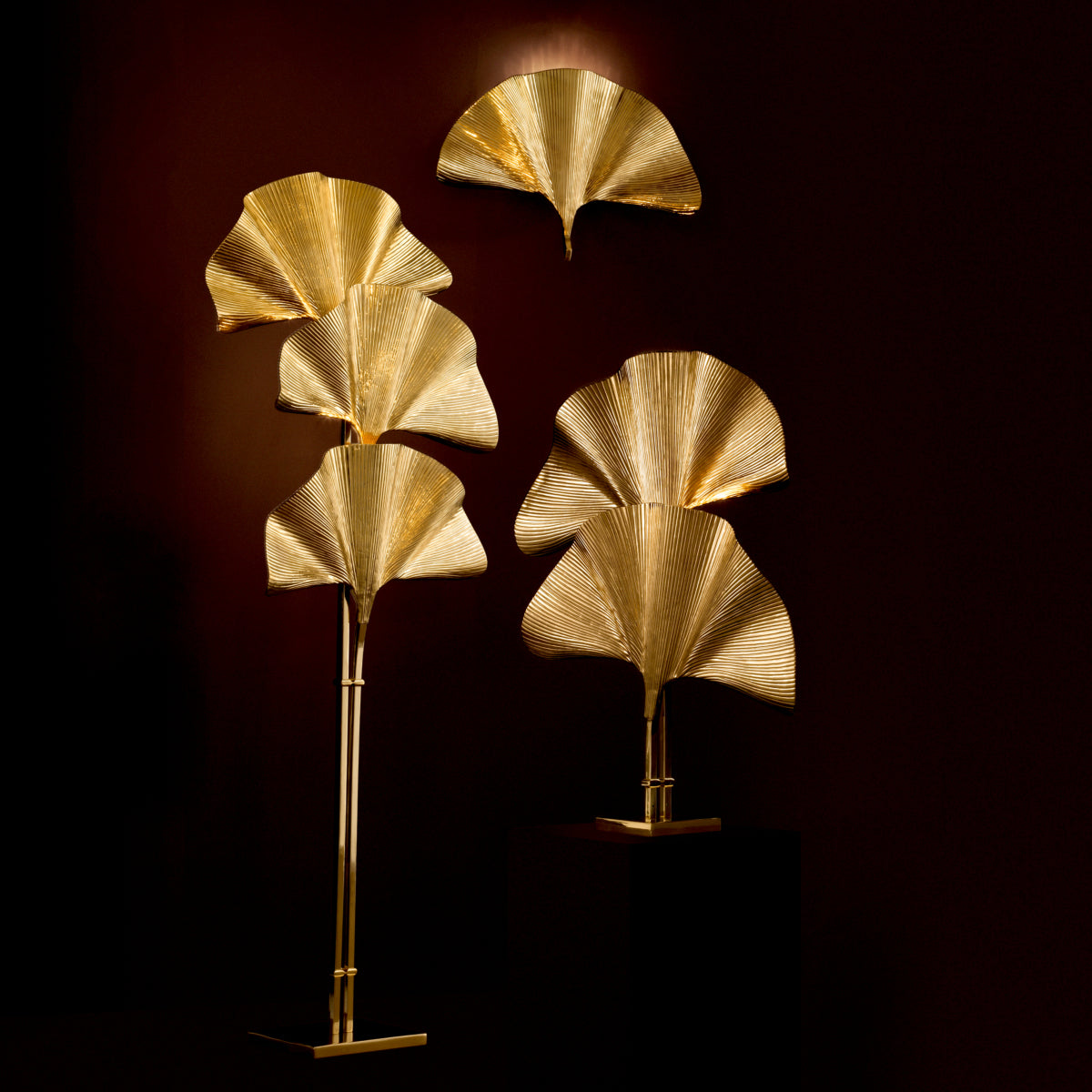 FLOOR LAMP