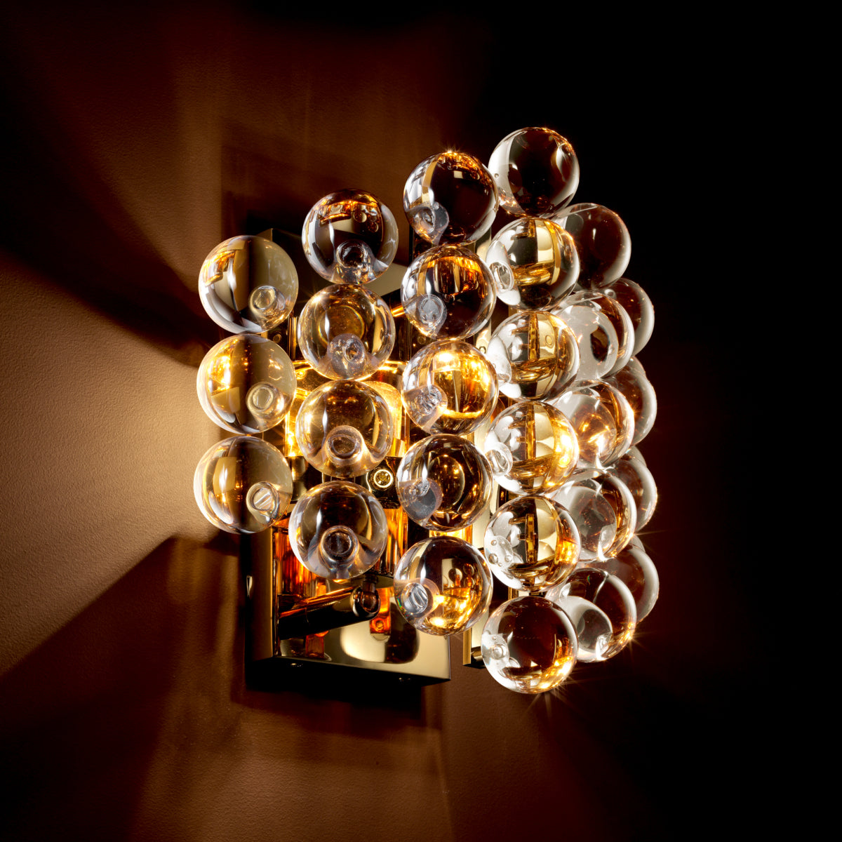 WALL LAMP