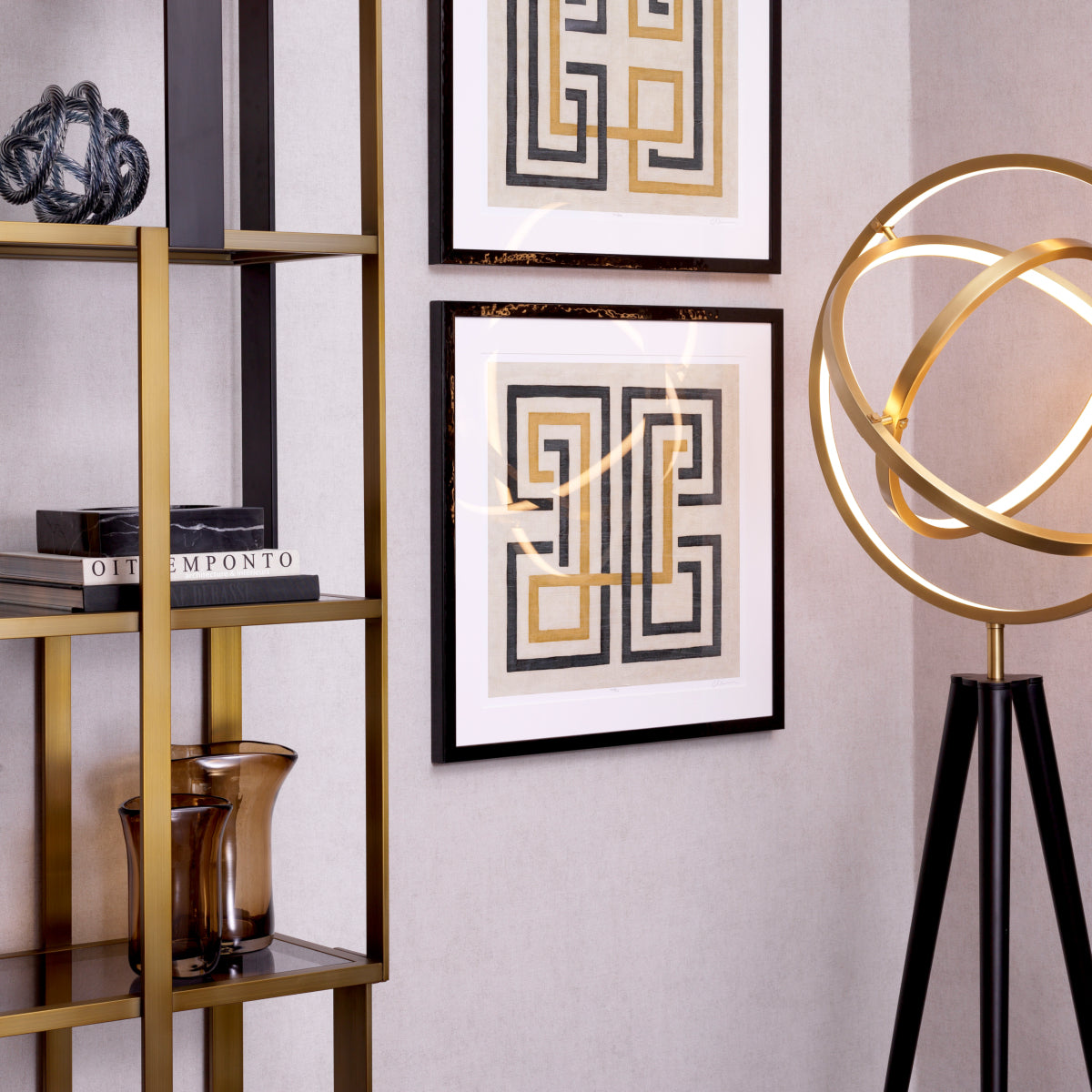 FLOOR LAMP