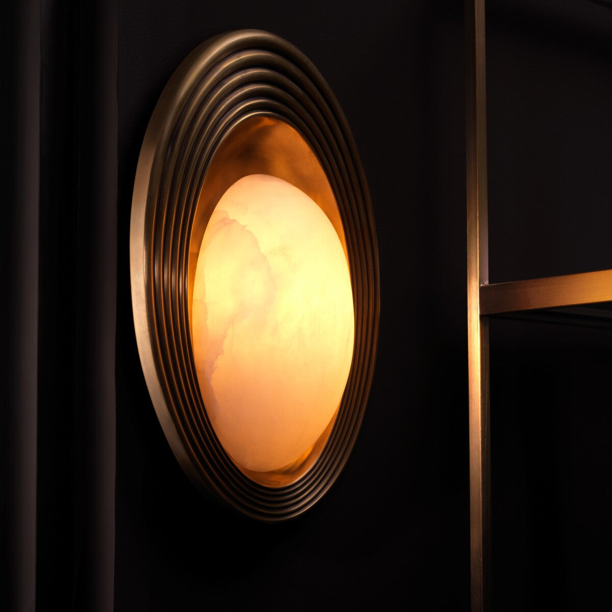 WALL LAMP