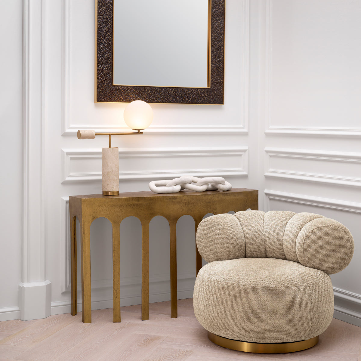CONSOLE TABLE