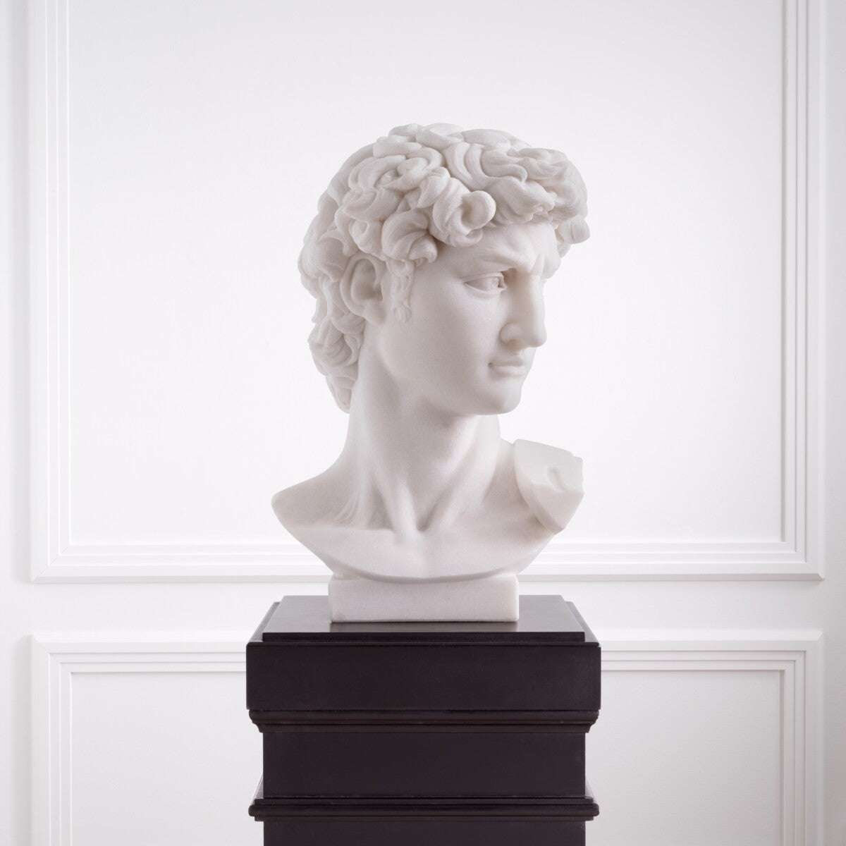 DECORATIVE ITEMS