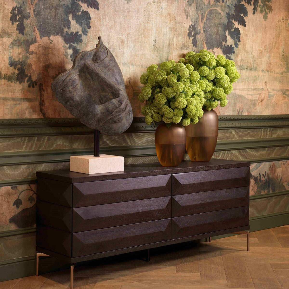 VASES & PLANTERS