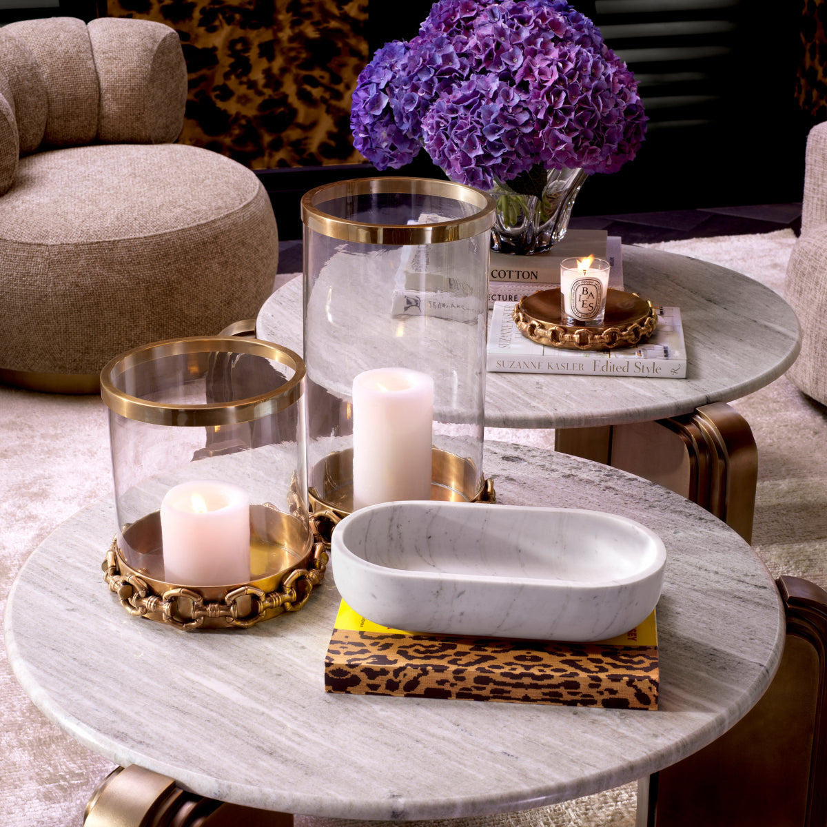 DECORATIVE ITEMS