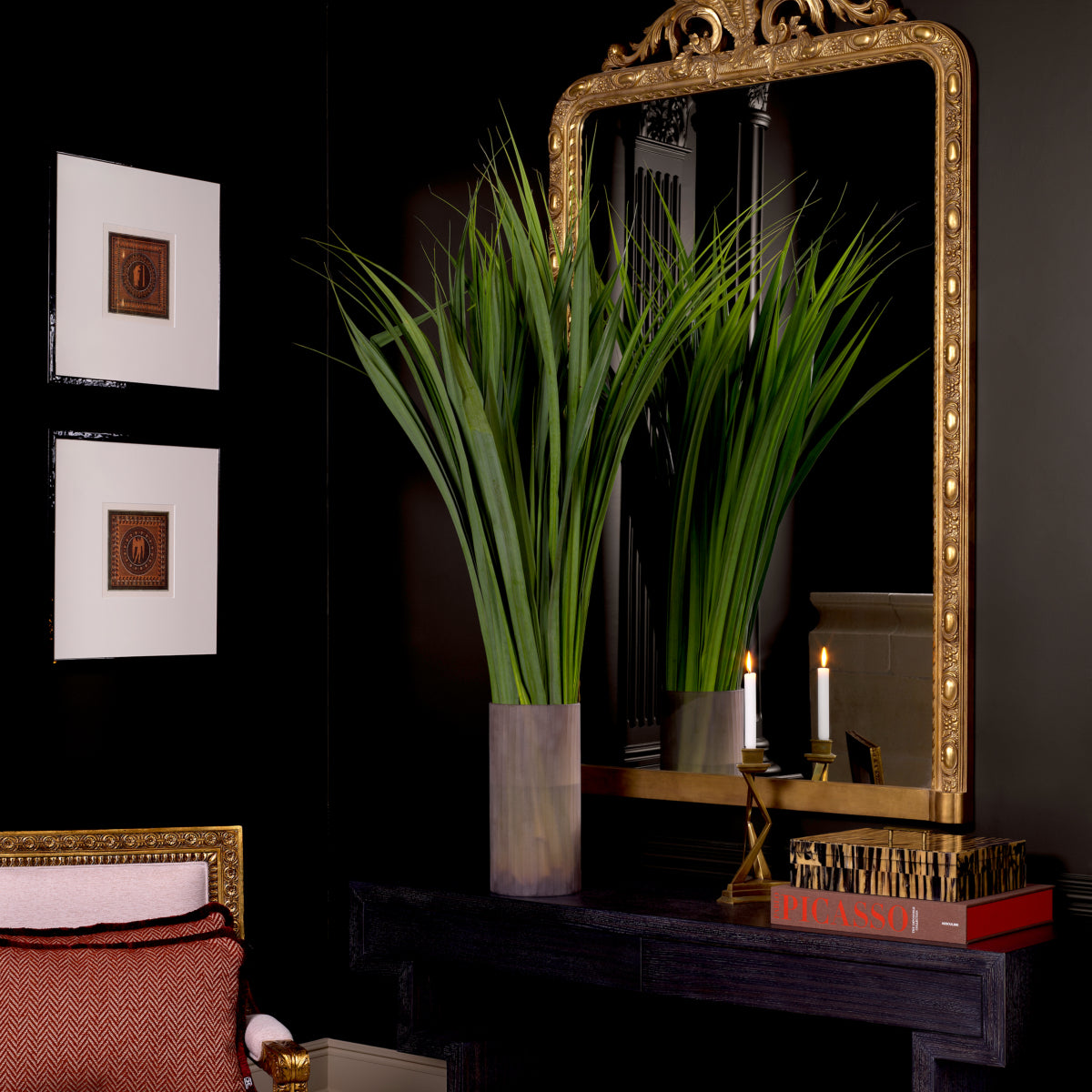 DECORATIVE ITEMS