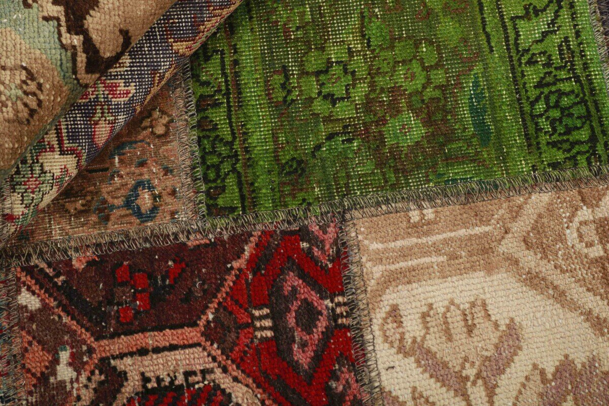 RUGS
