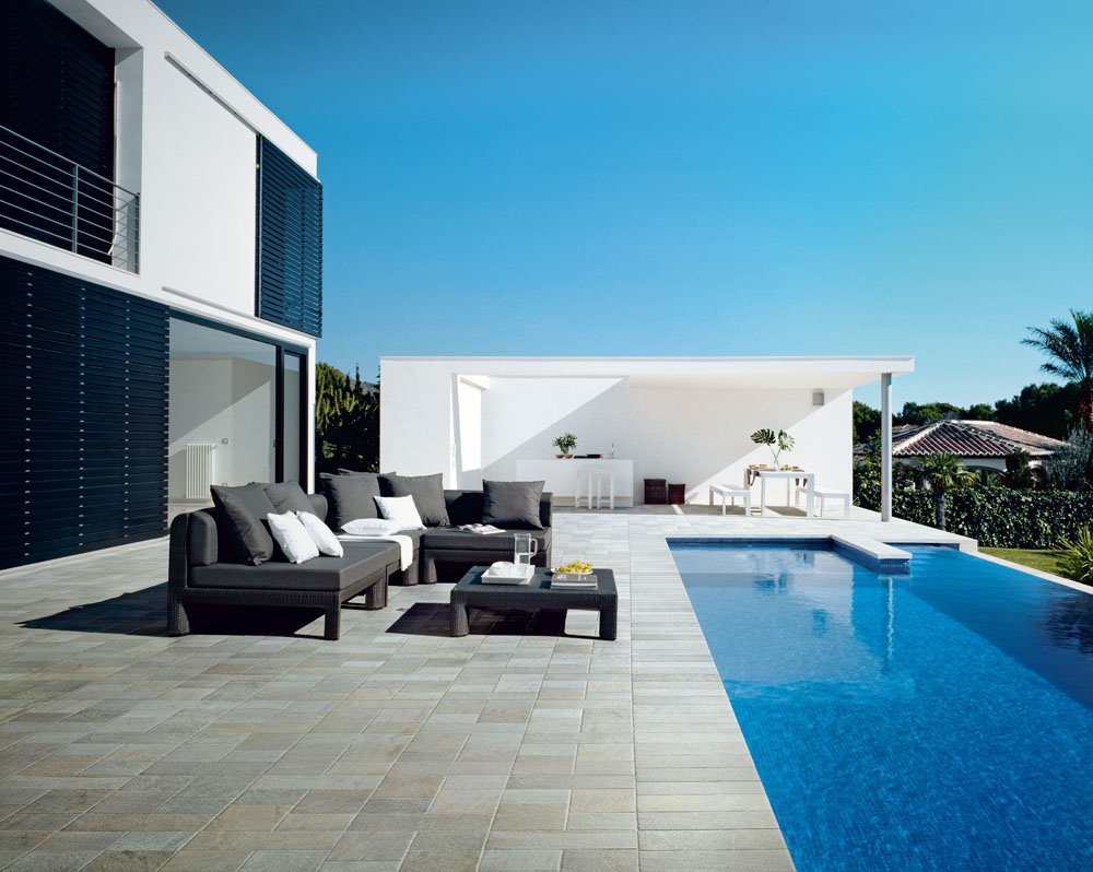 CERAMIC TILES