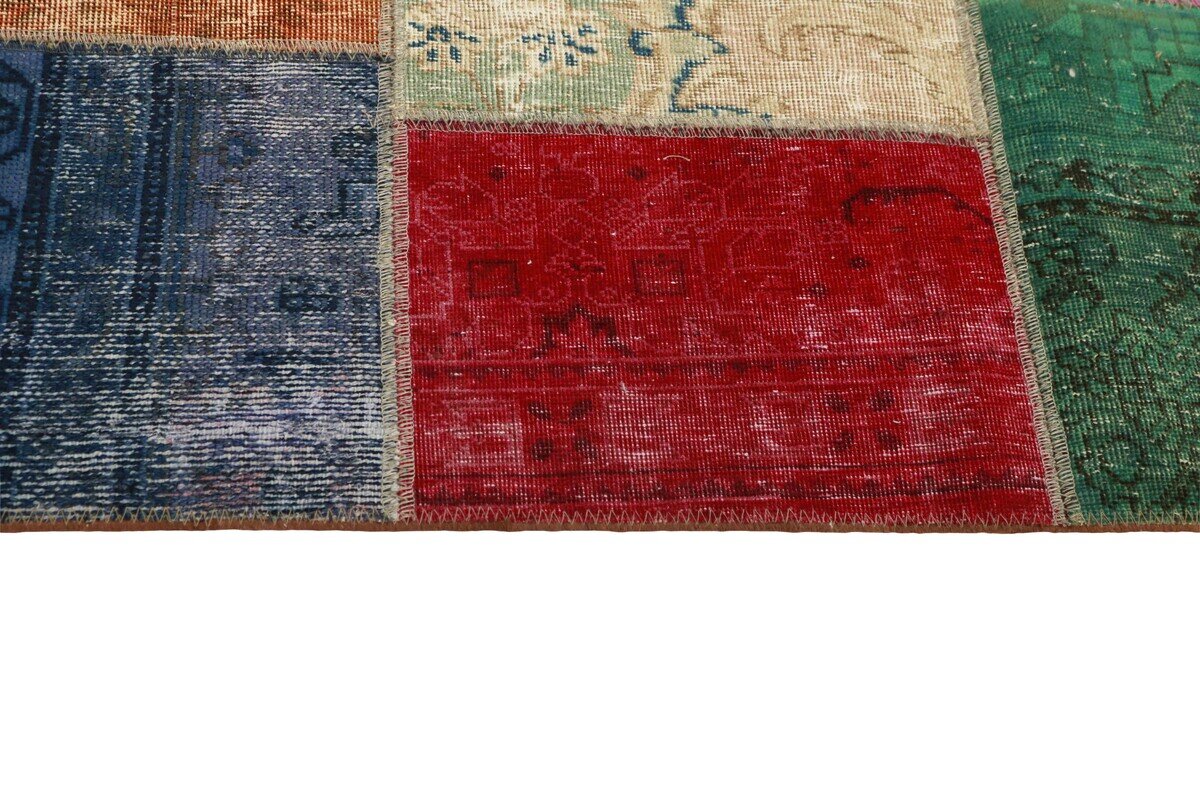 RUGS