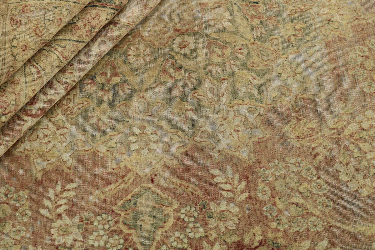 RUGS