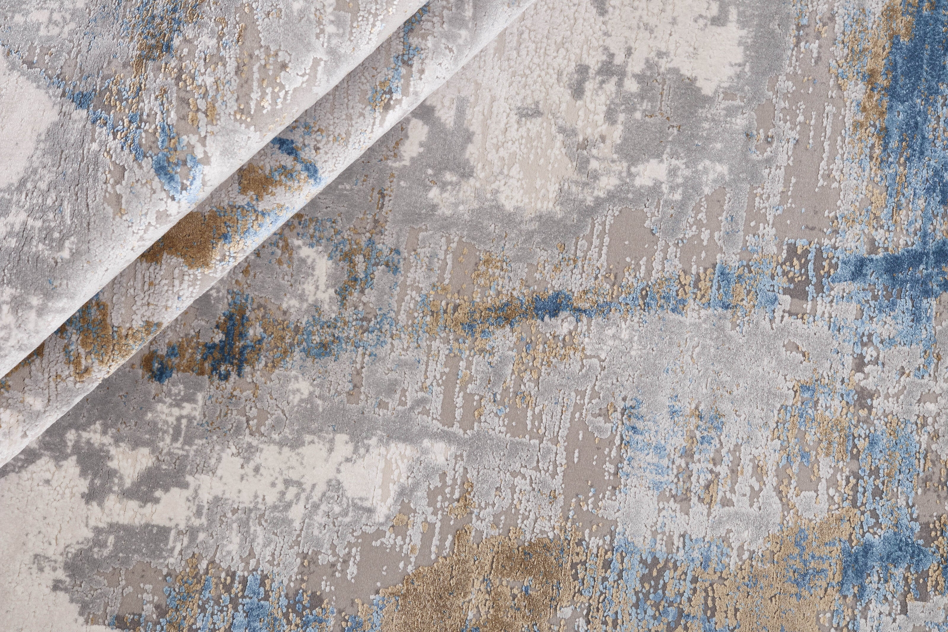 RUGS