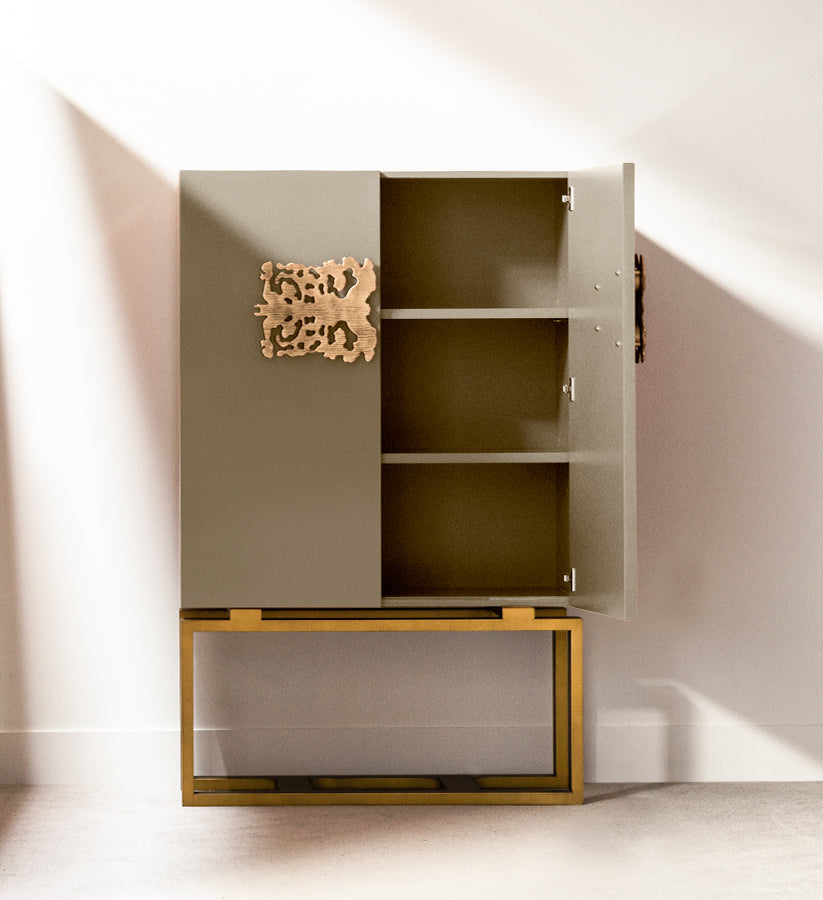 Cabinets & Storage