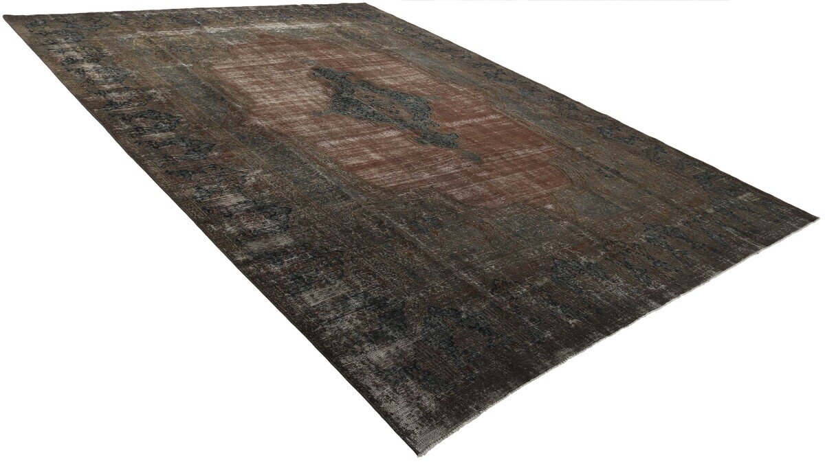 RUGS