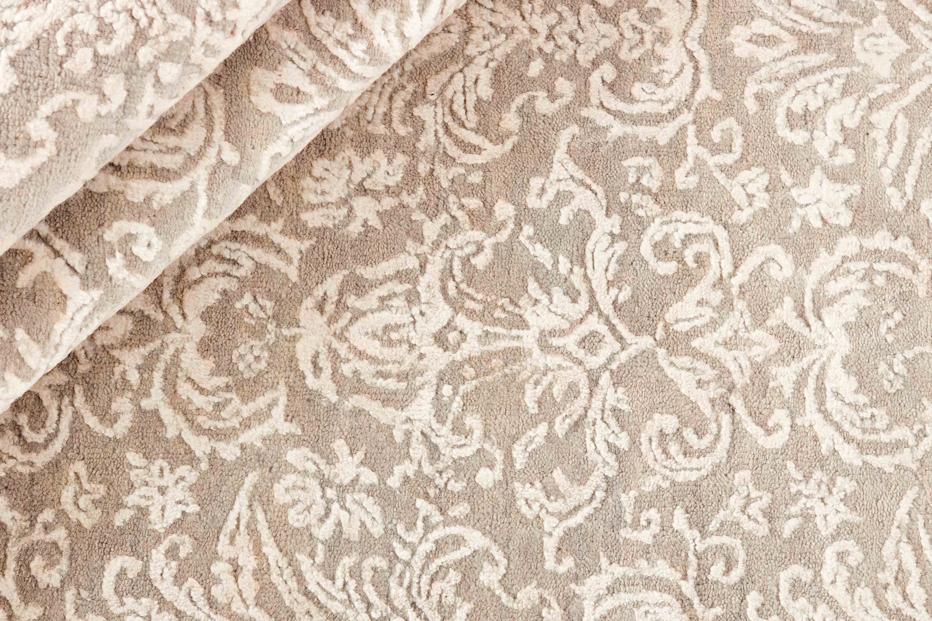RUGS