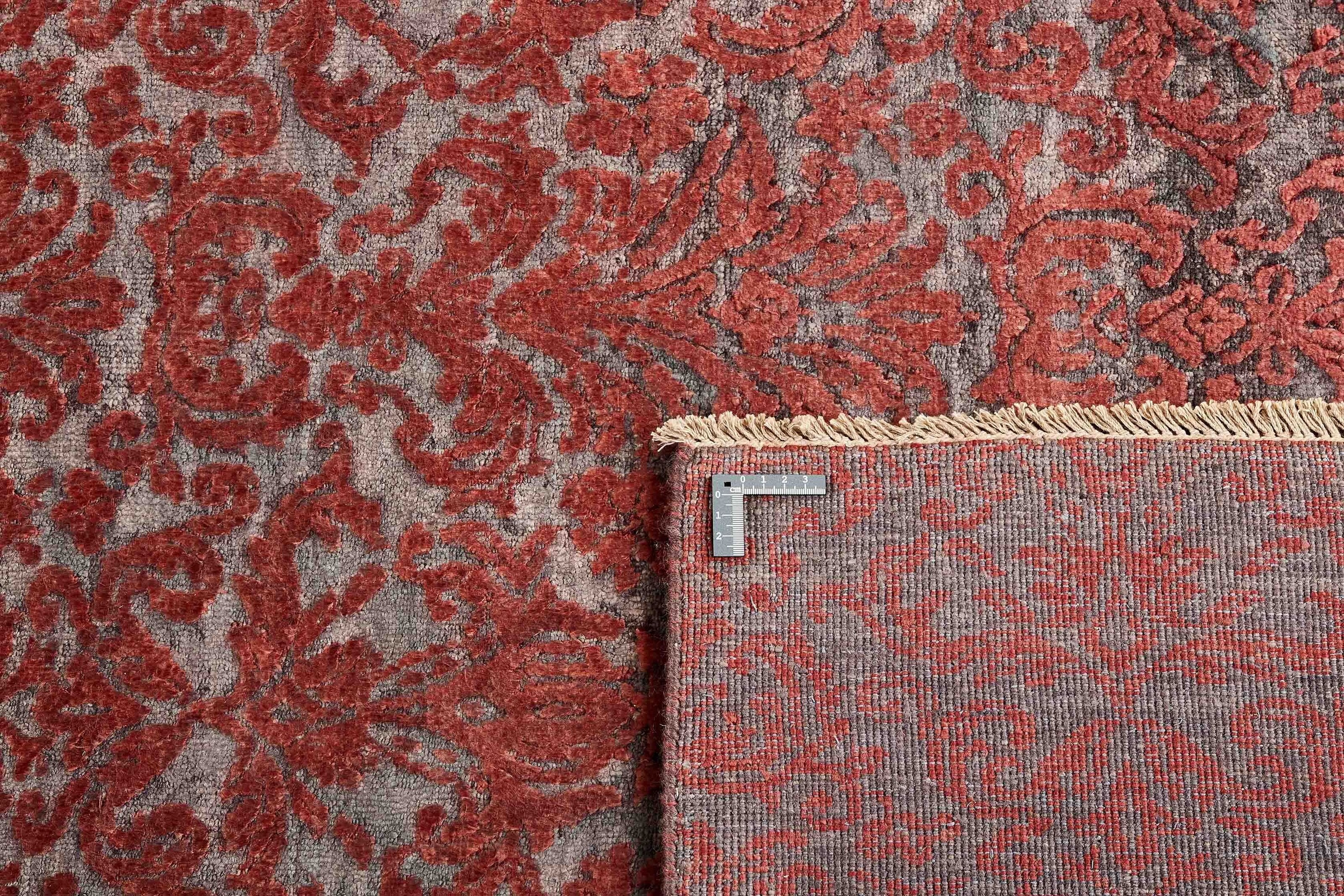 RUGS