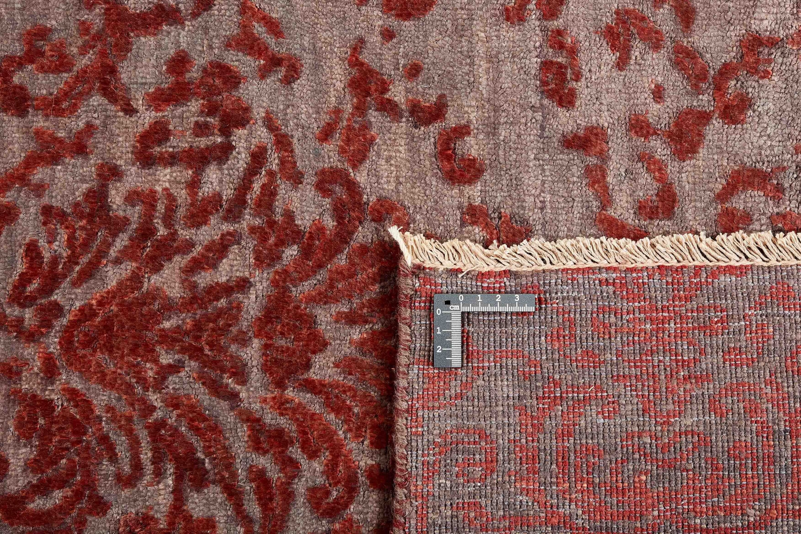 RUGS