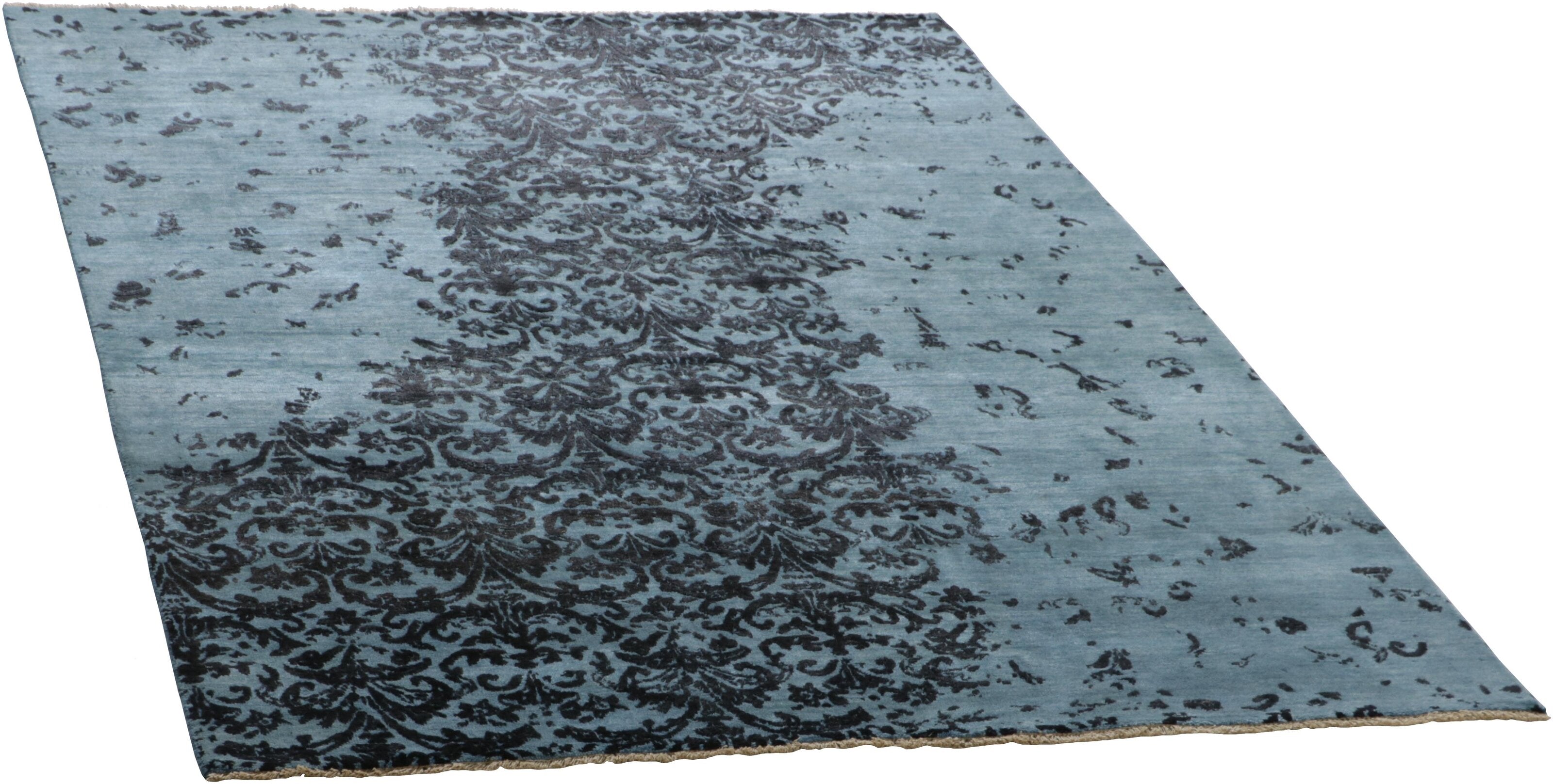RUGS